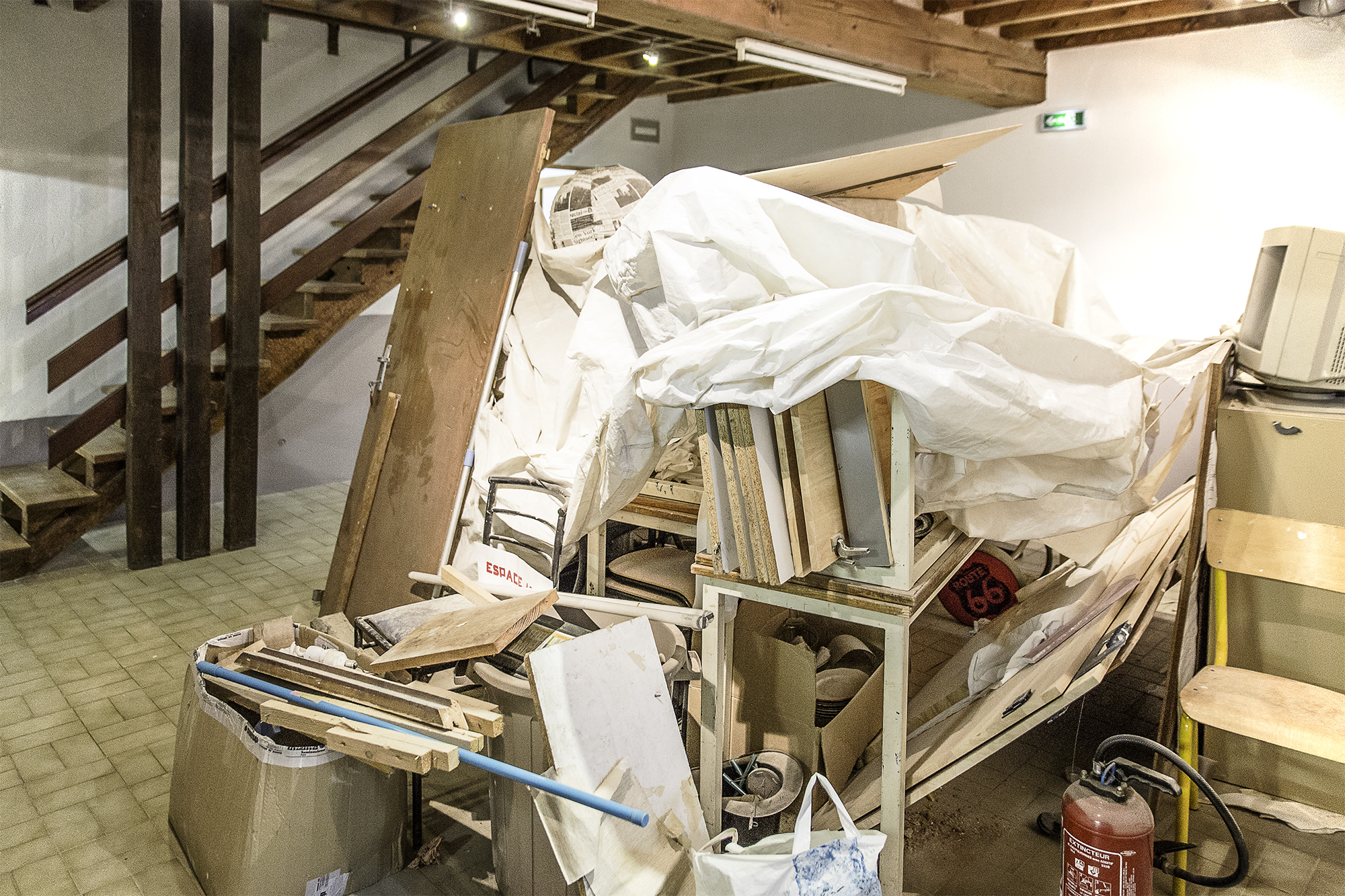 3 L'escalier ne mène qu'à des bureaux 1bis 290116.jpg