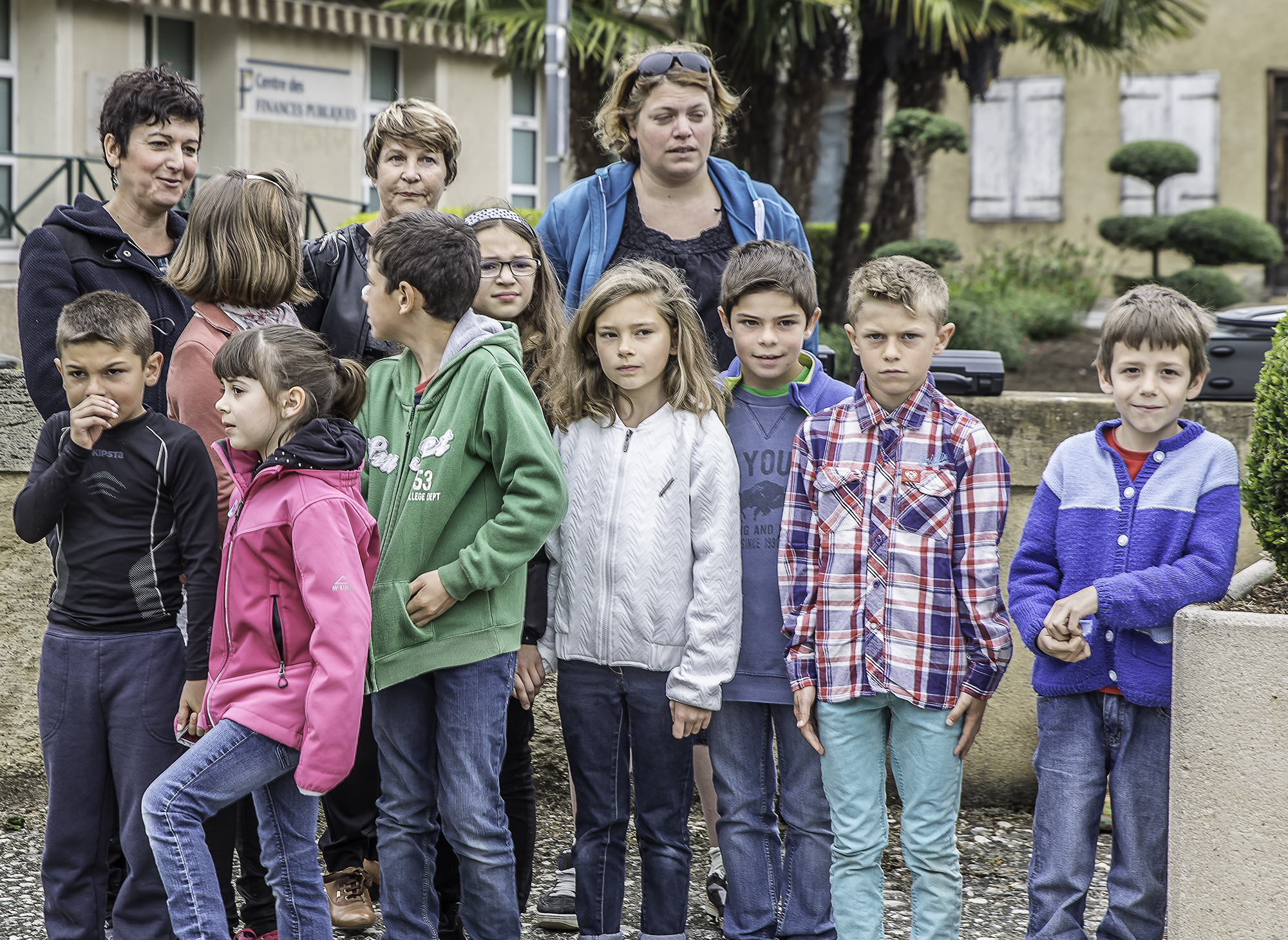 3 Enfants des écoles et enseignantes 1bis 080516.jpg