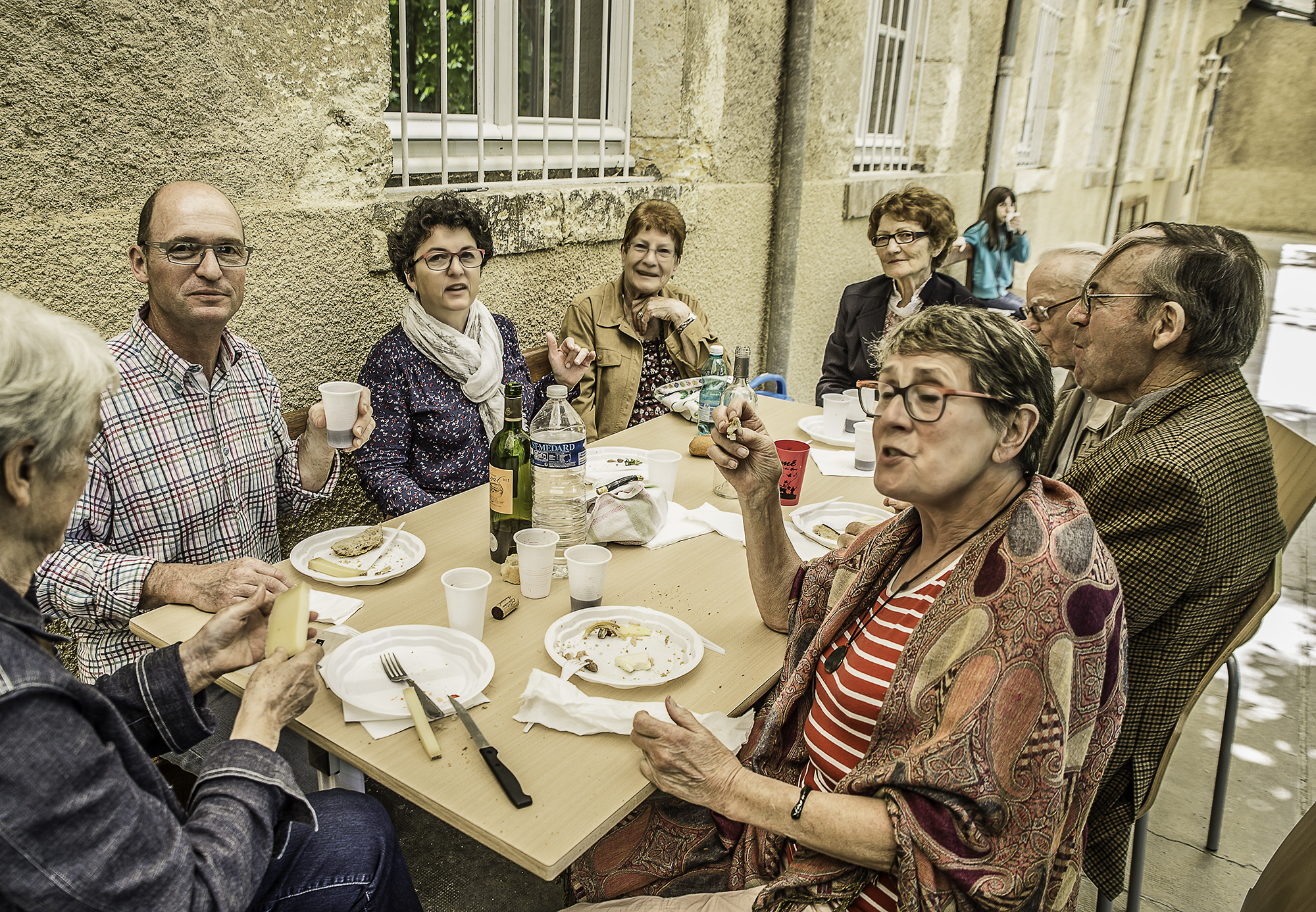 5 Une table 1bis 050616.jpg