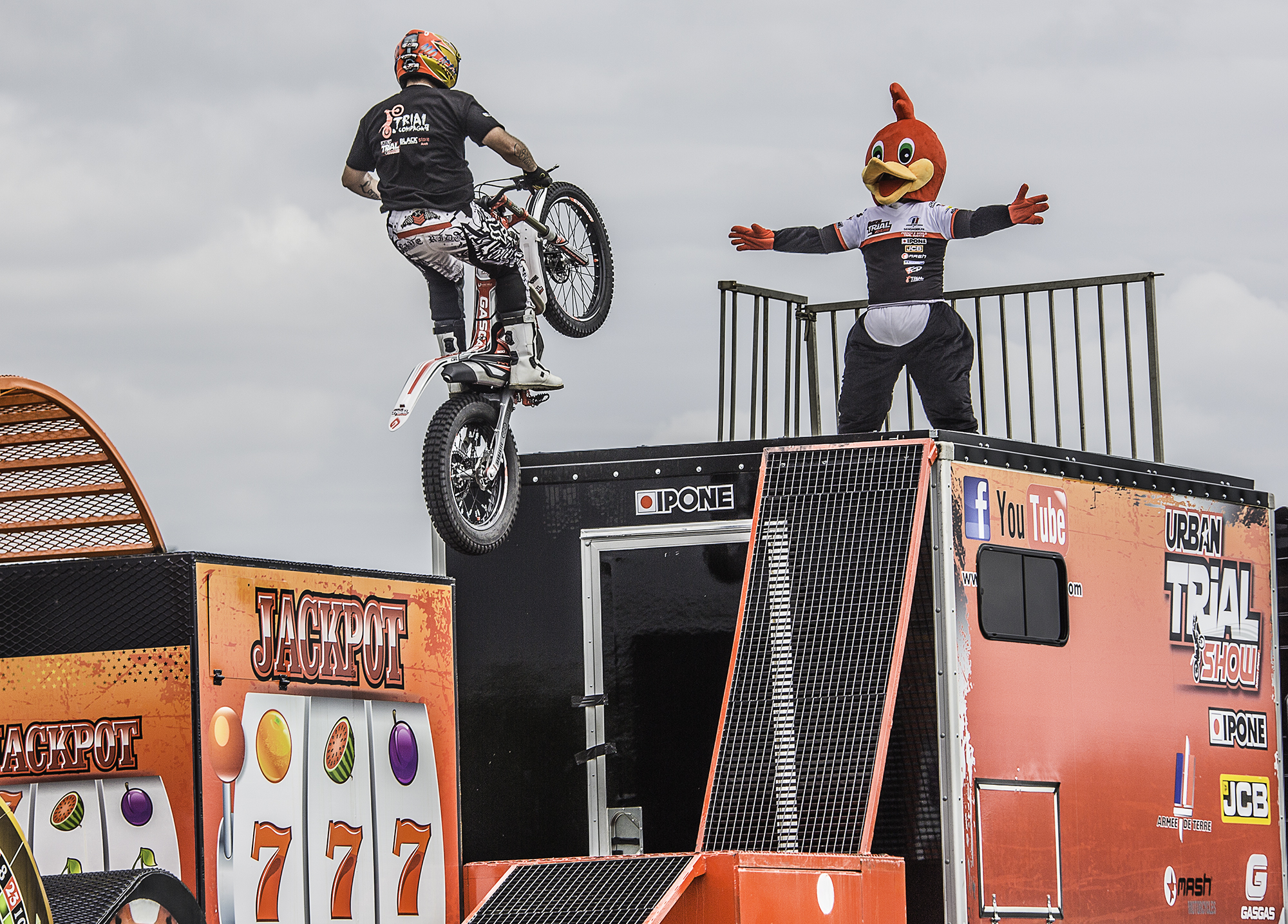 h show trial 1bis 110616.jpg