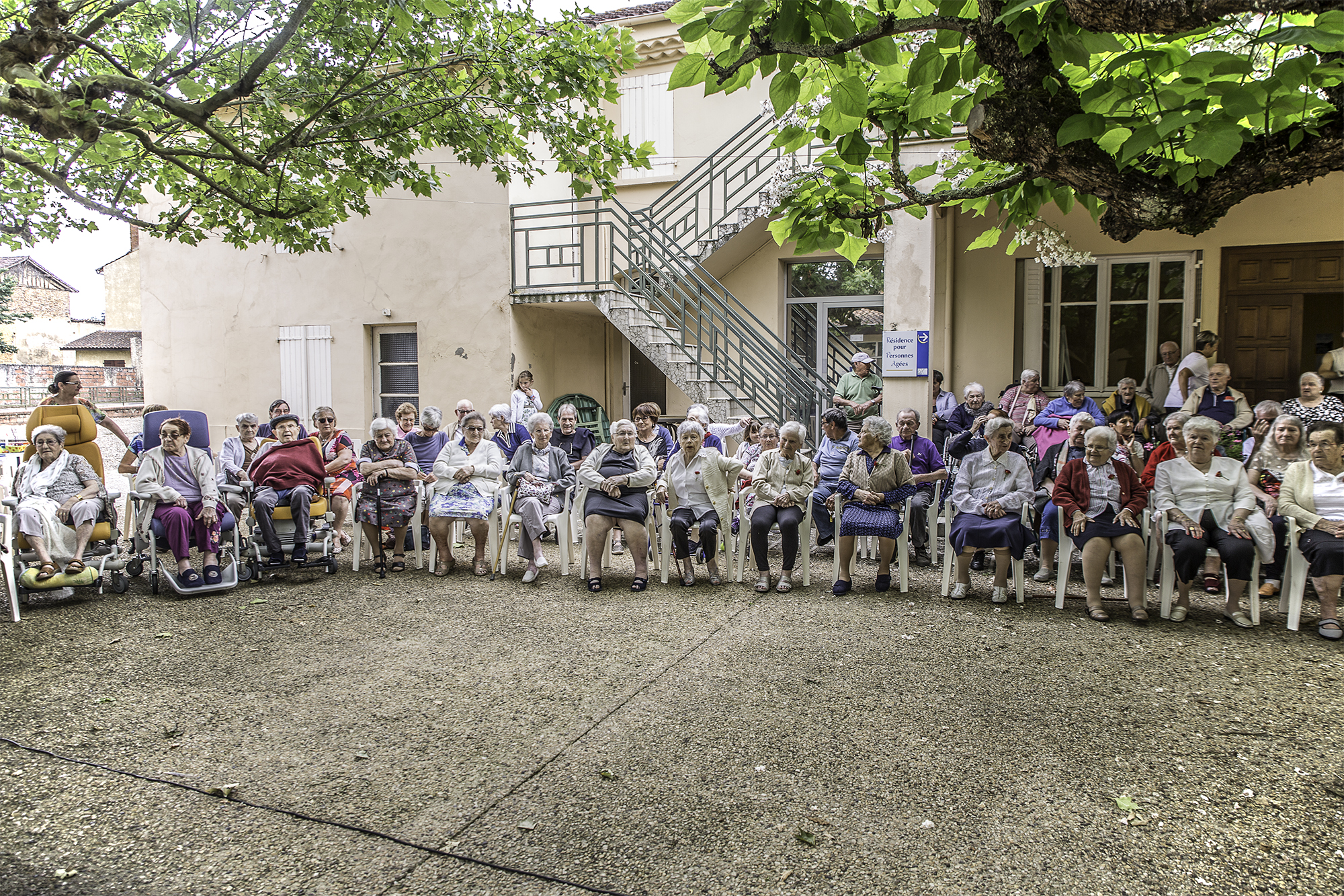 1 L'assistance 1bis 250616.jpg