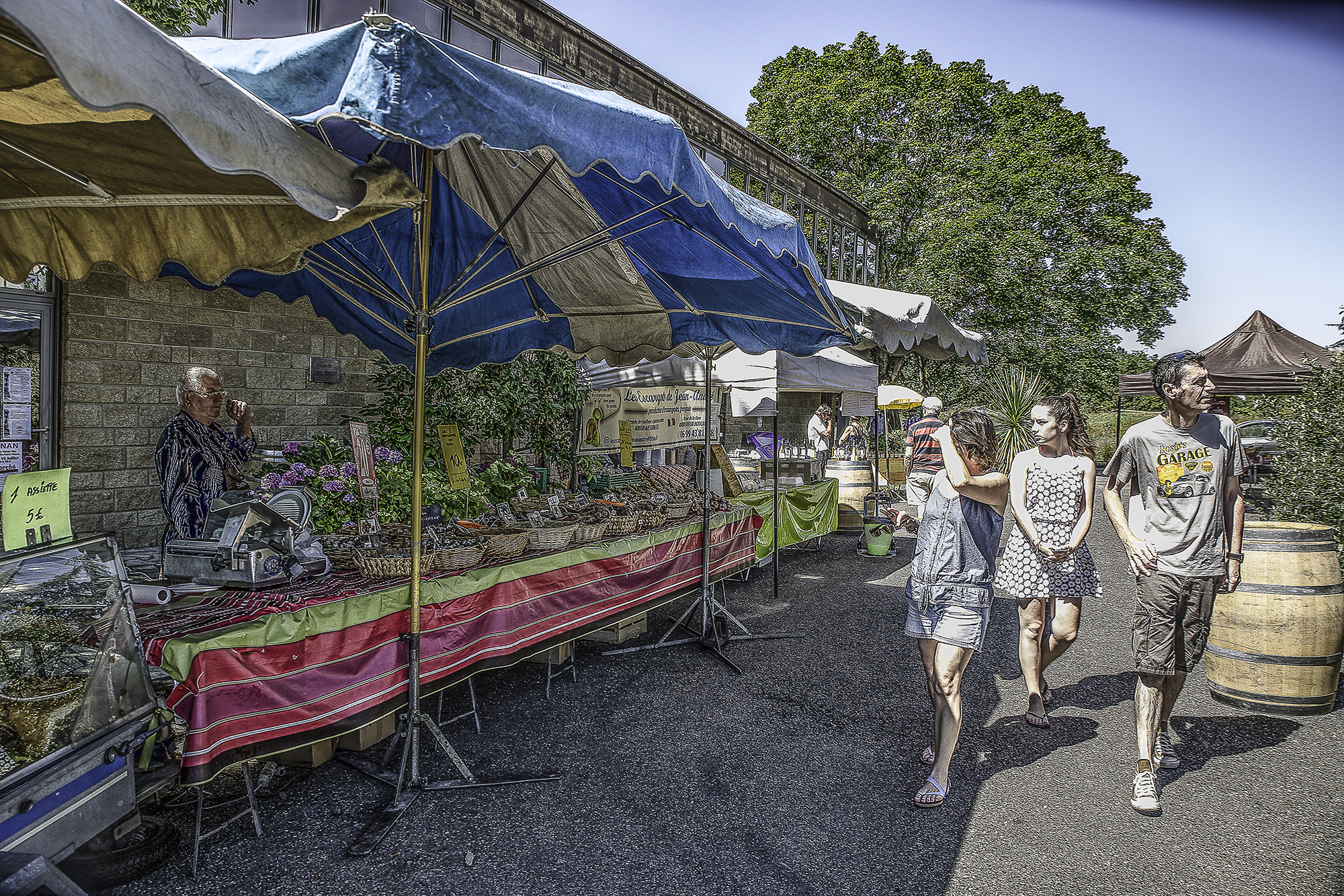 1 Le marché 1bis 160716.jpg