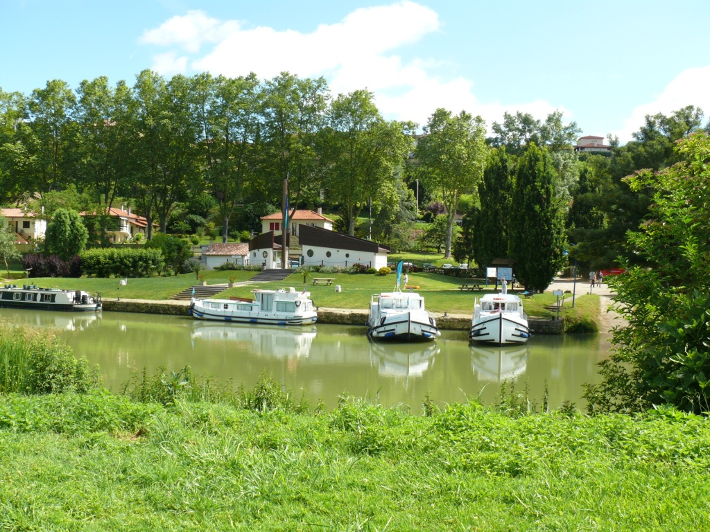 Le port de Valence.JPG