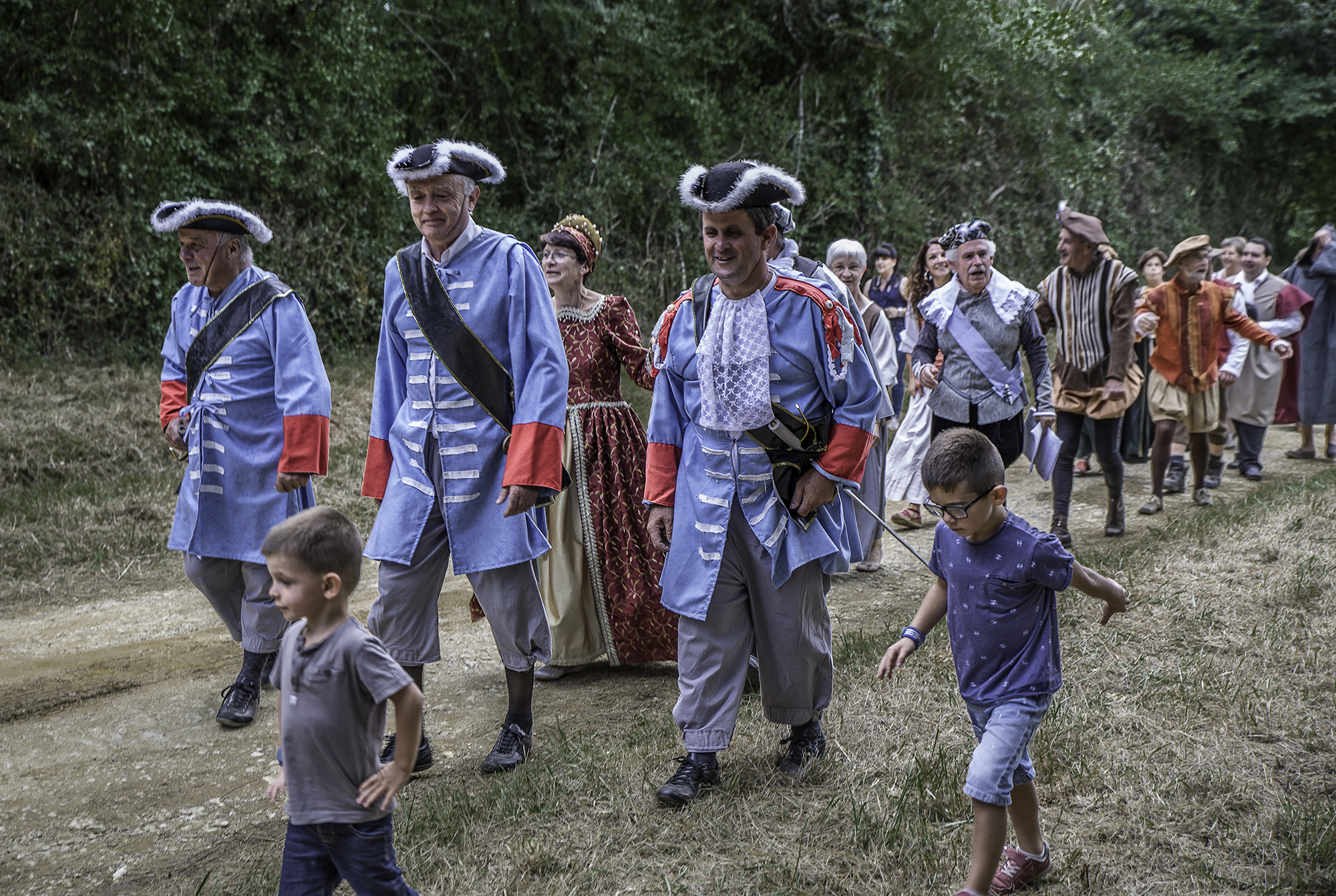 3 Arrivée de la troupe 1bis 230716.jpg