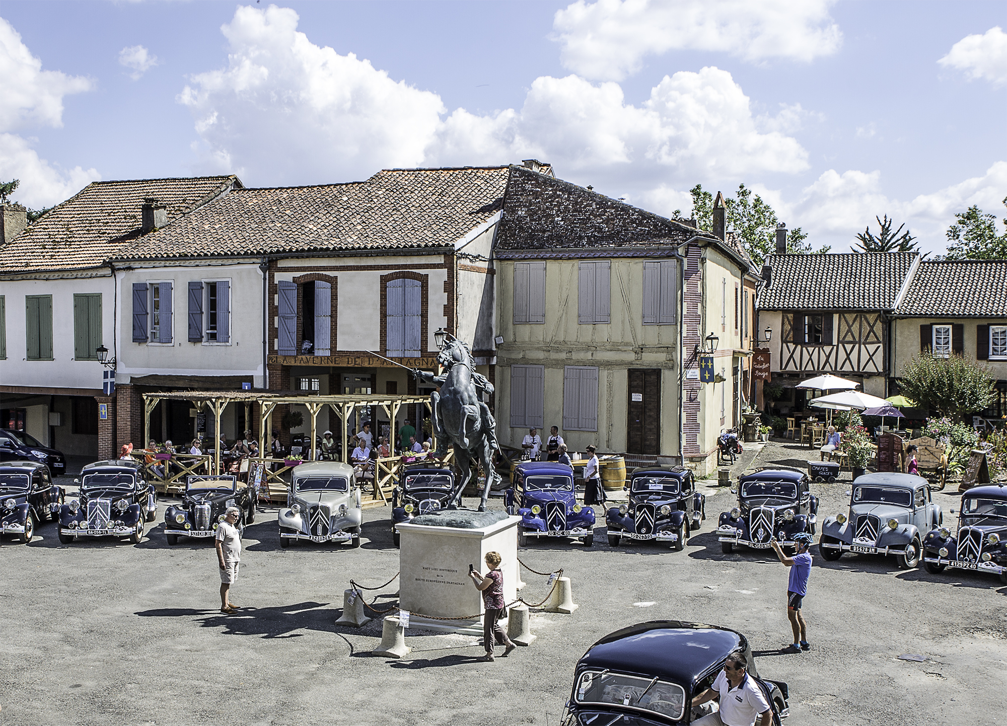 9 Gros Gros plan Vue depuis la mairie 1bis 240716.jpg
