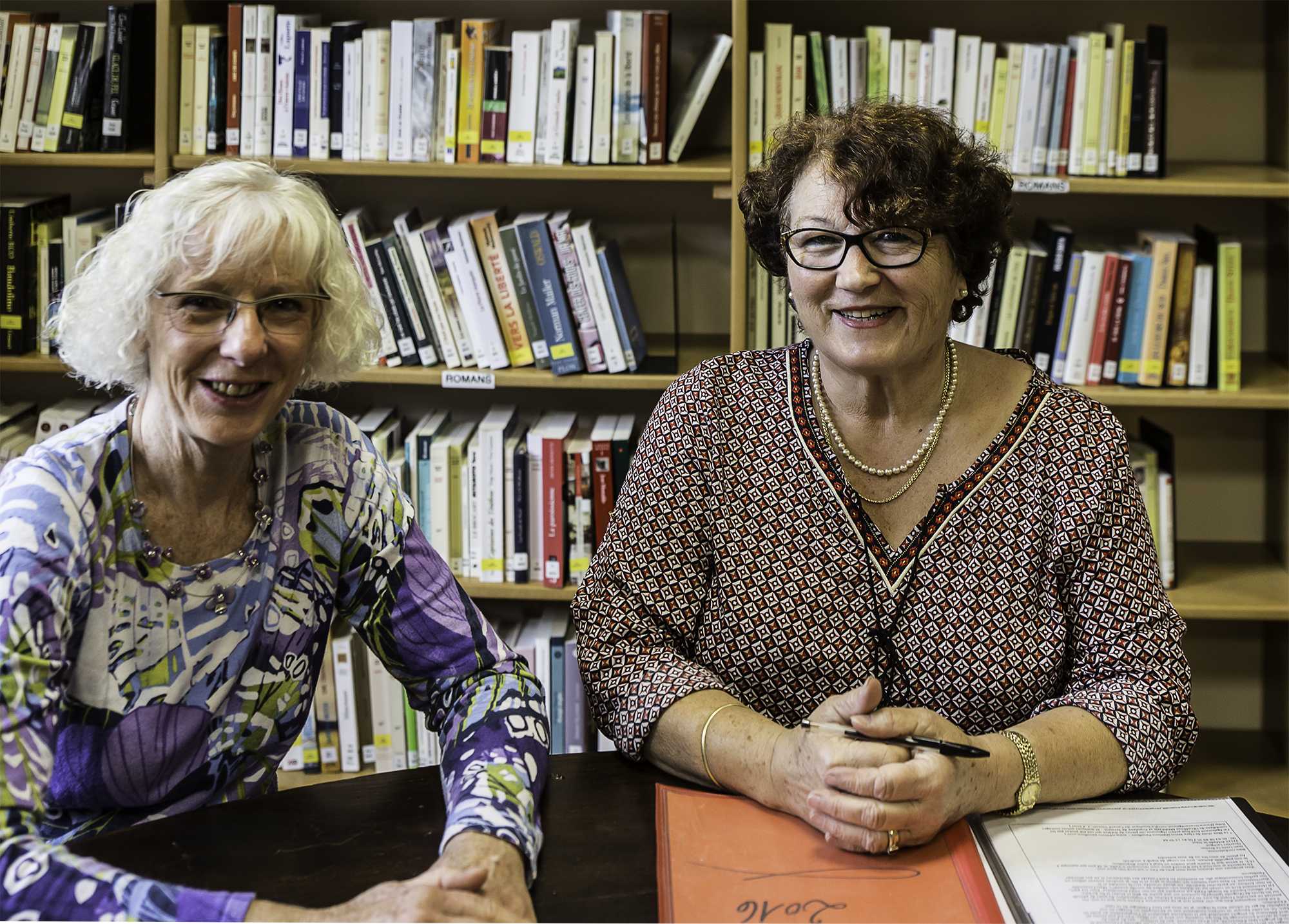 Martine Levaux et Nadine Cauzette ds biblio Viella 1bis 061016.jpg
