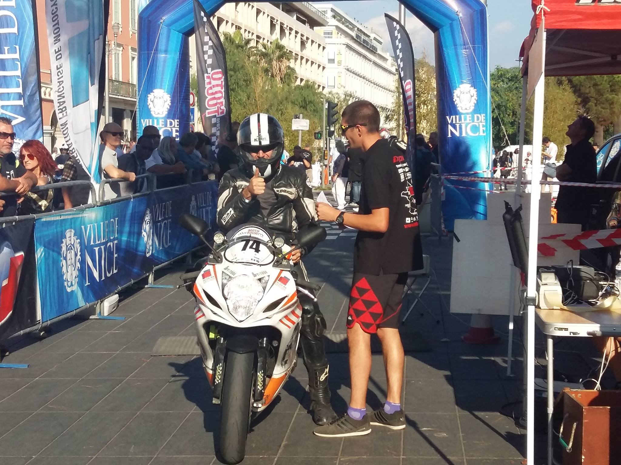 MOTO TOUR3 .jpg