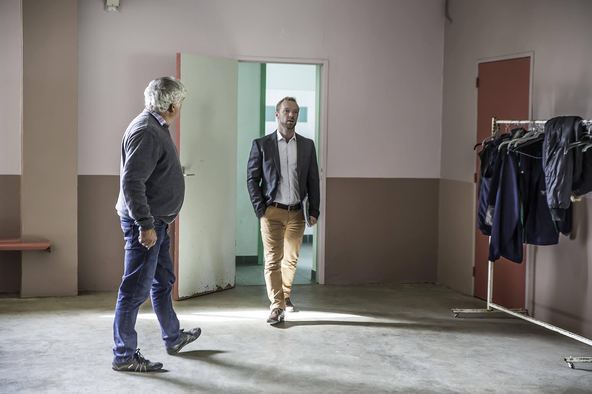 5 Jean-Charles Jobart et Bernard Barrail à la salle des fêtes 1bis 171016.jpg