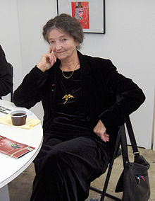 220px-MarieRouanet.jpg