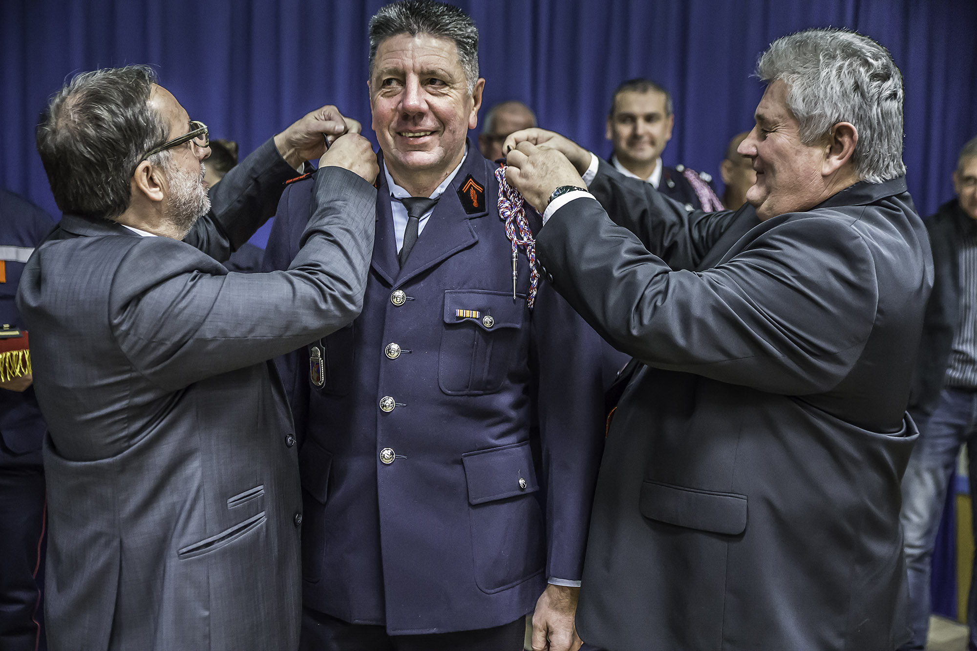 20 Bernard Ladoues reçoit son galon de sergent 1bis 261116.jpg