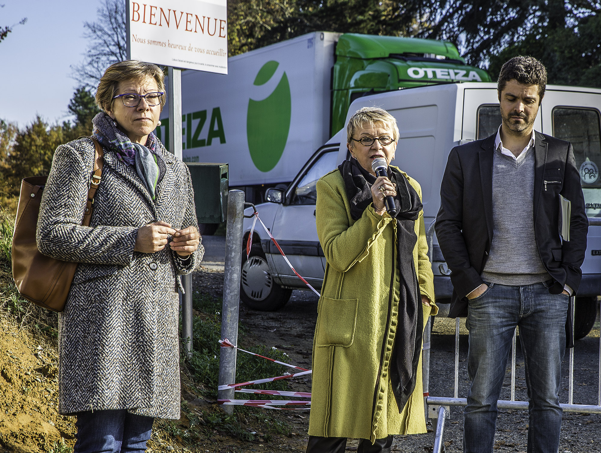 8 Elisabeth Dupuy-Mitterrand intervient 1bis 261116.jpg