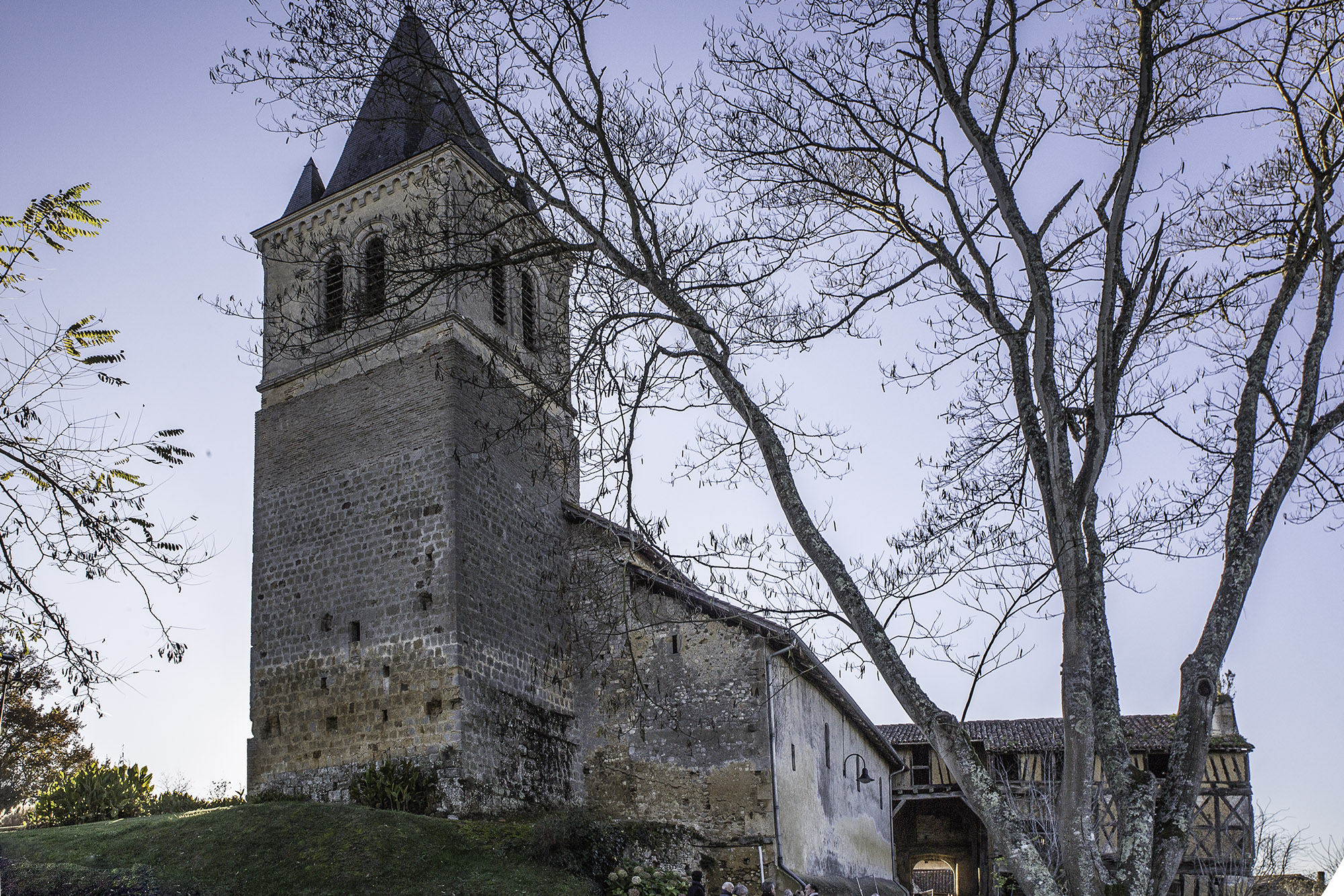 9 Le clocher ancien donjon probable 1bis 031216.jpg
