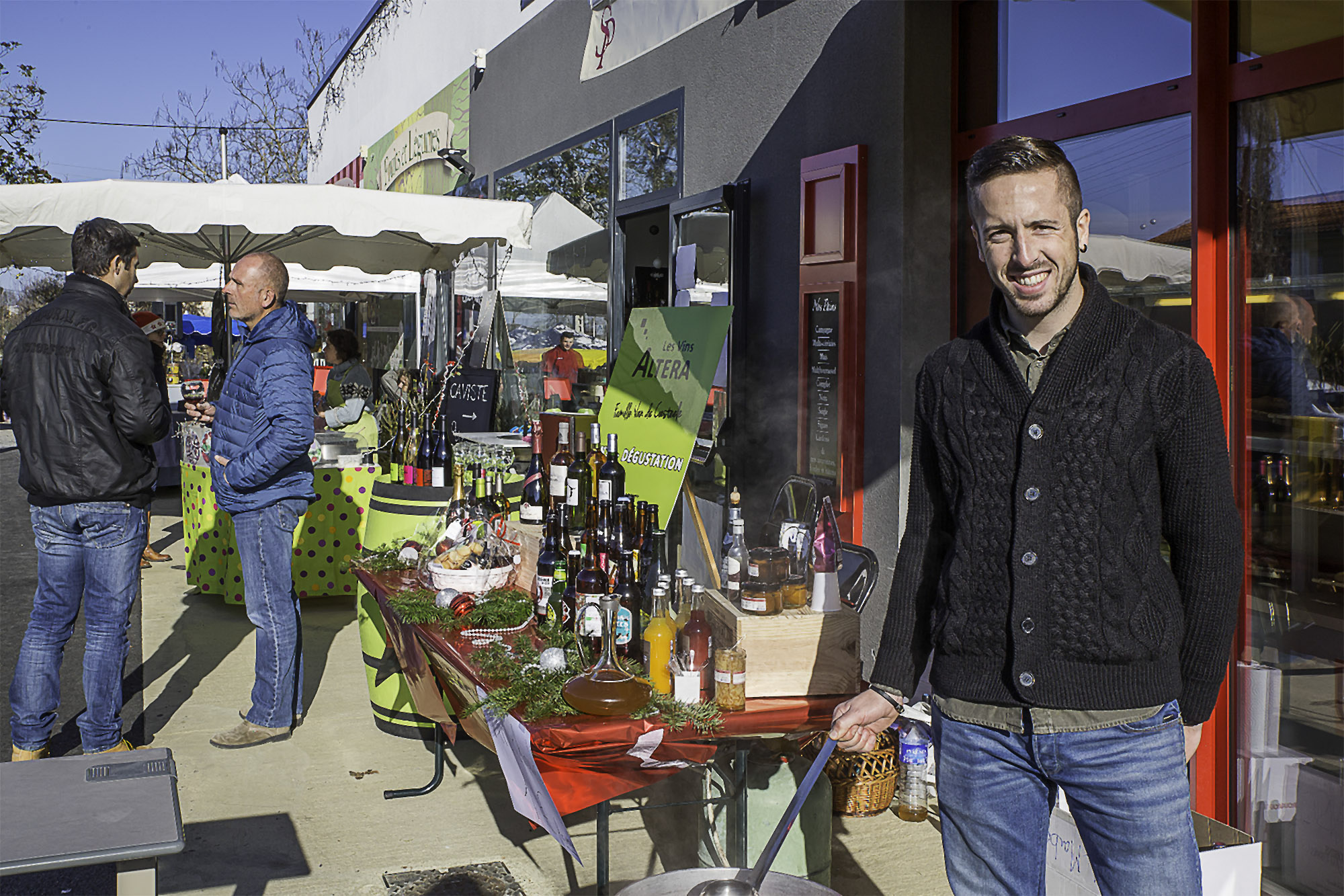 1 Kevin Gessler au marché de Noël 1bis 211216.jpg