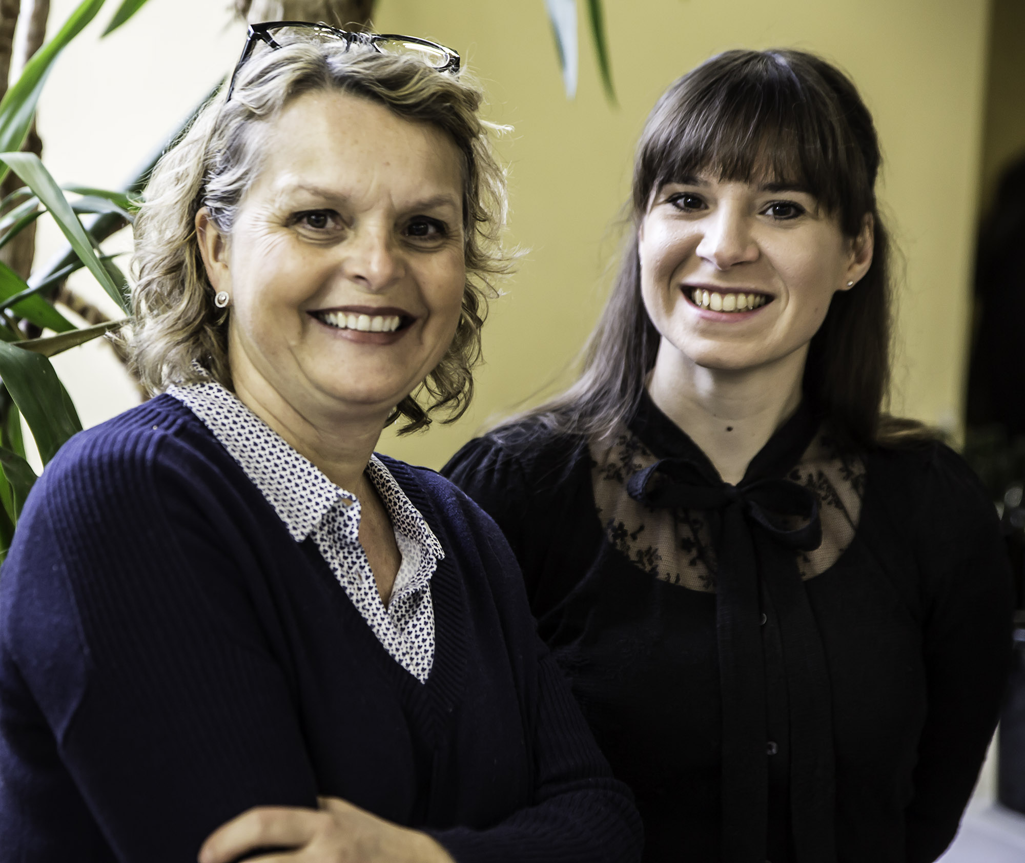 5 2 des dames qui servent les vins 1bis 300117.jpg
