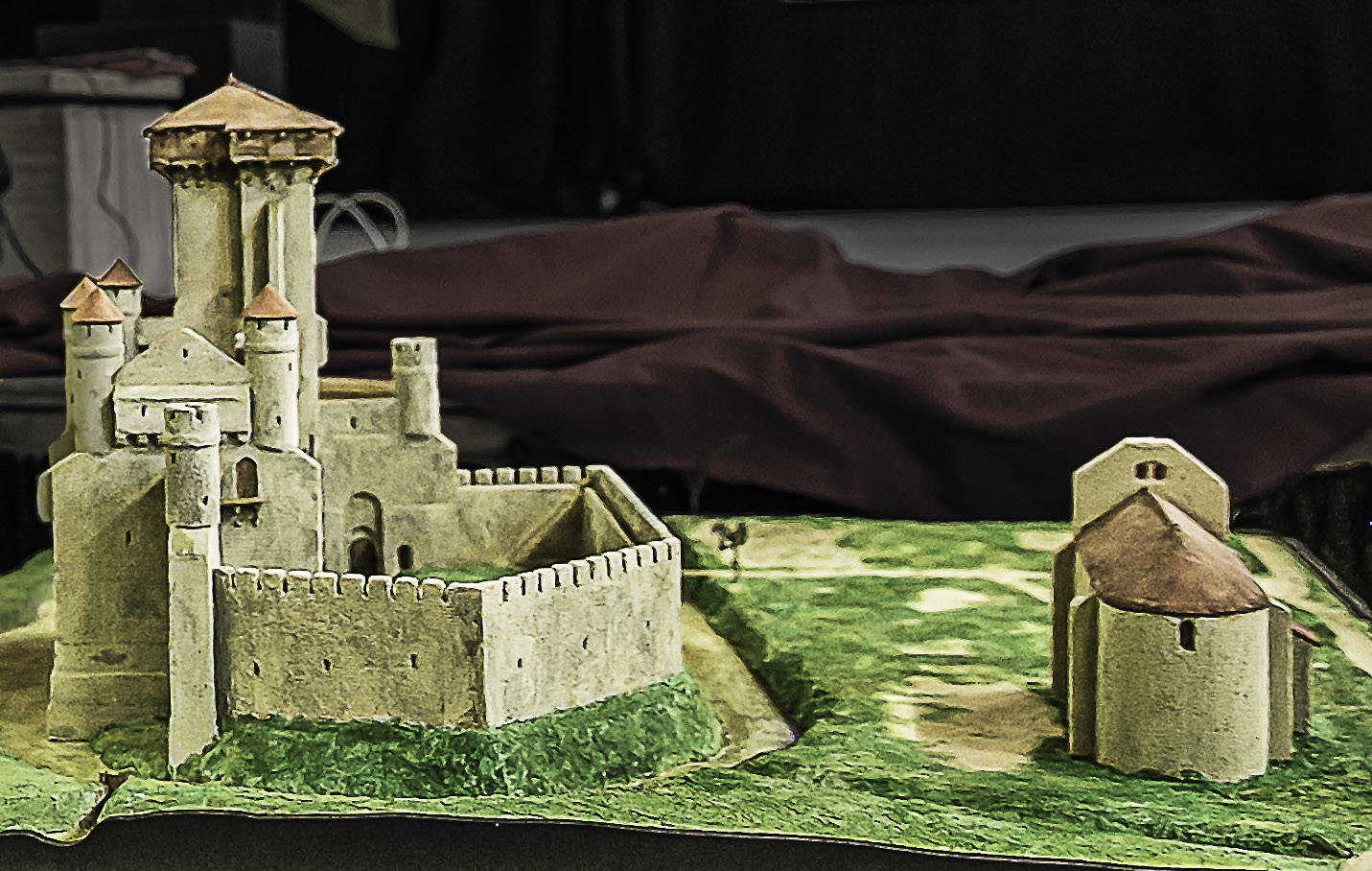 La maquette du château de Termes-d'Armagnac de François Grand-Clément 1ter 040414.jpg