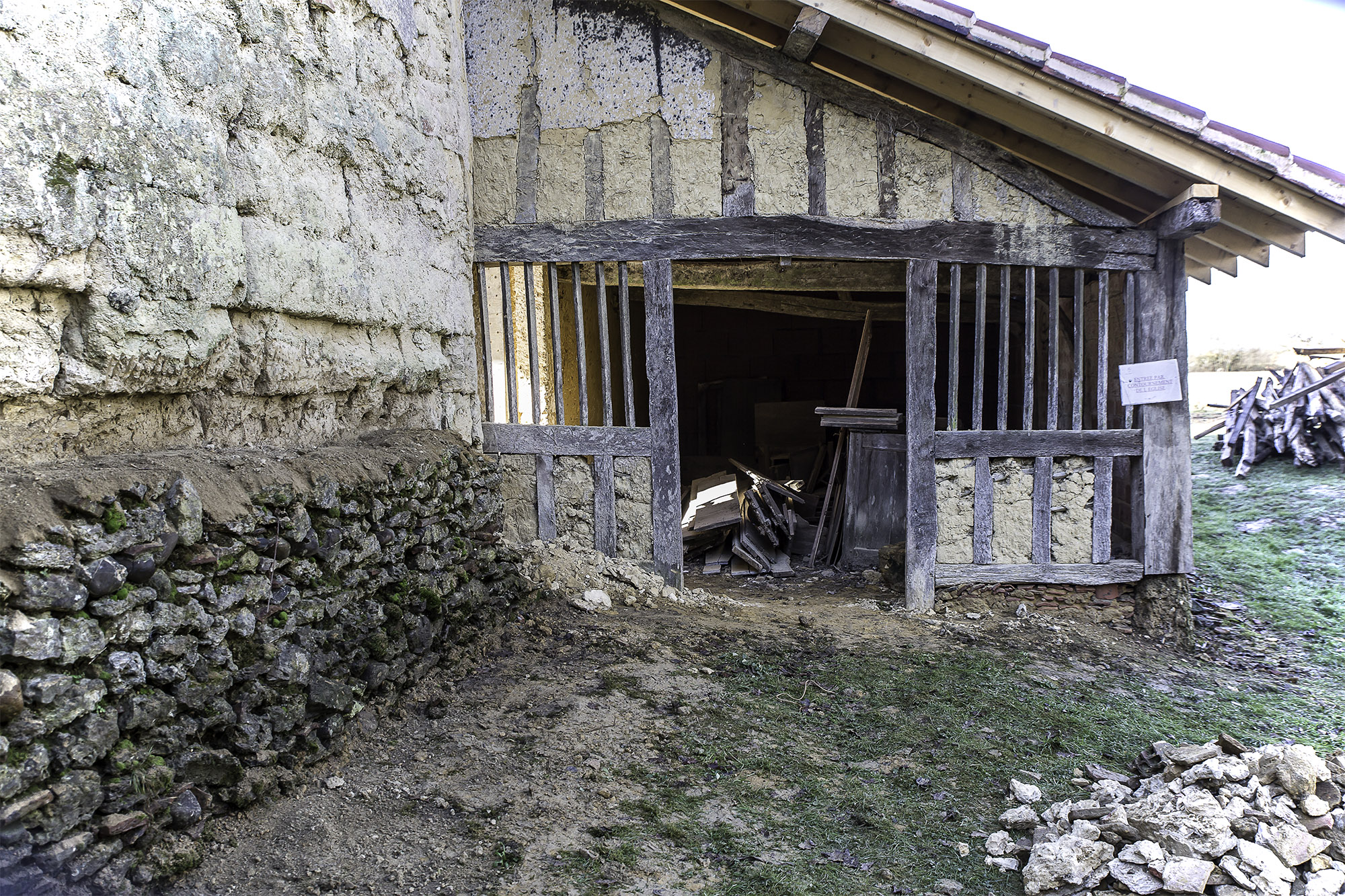 7 L'annexe sera restaurée en torchis 1bis 140217.jpg