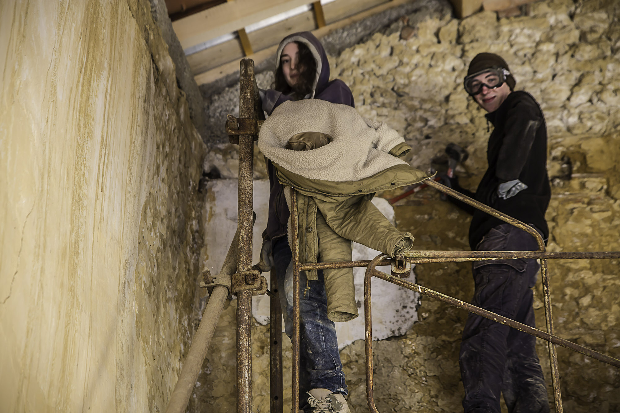 4 On gratte aussi les murs intérieurs 1bis 140217.jpg