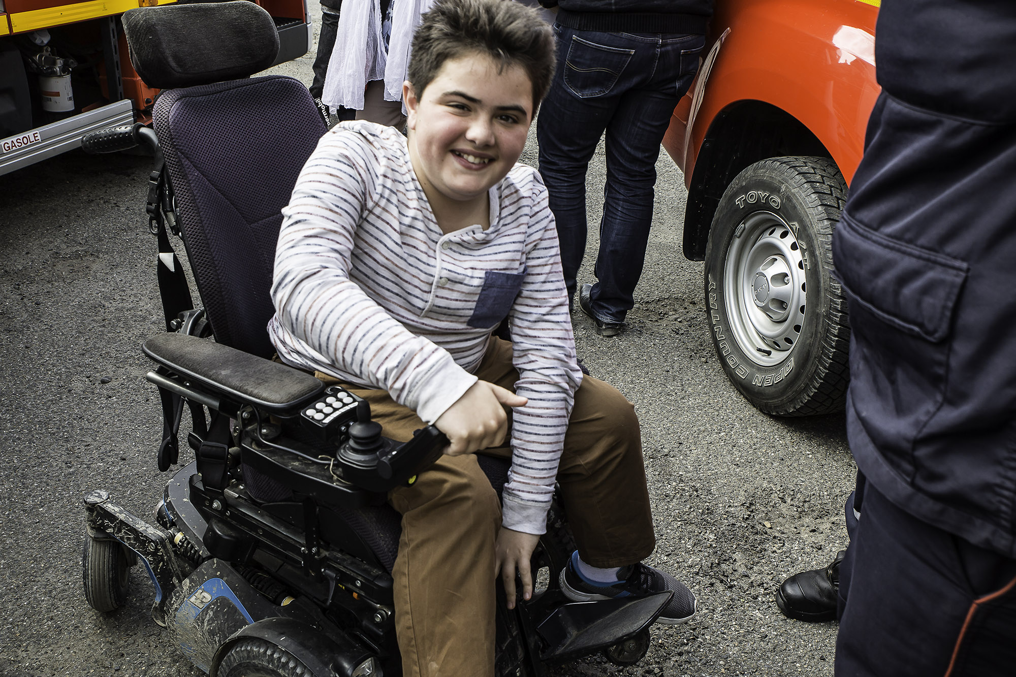 2 Tom Debets dans son fauteuil 1bis 180317.jpg