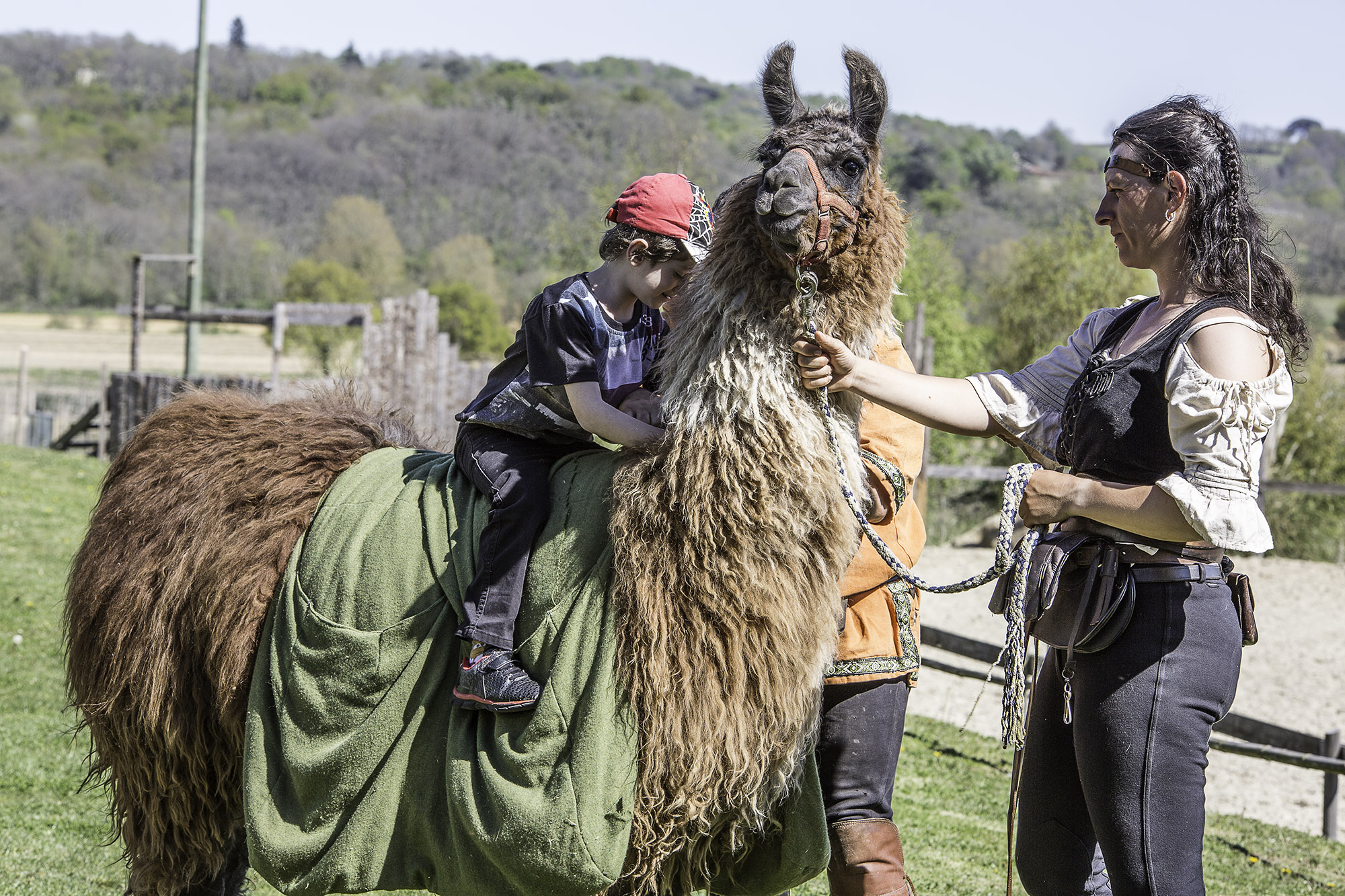 11 A cheval sur le lama 1bis 080417.jpg