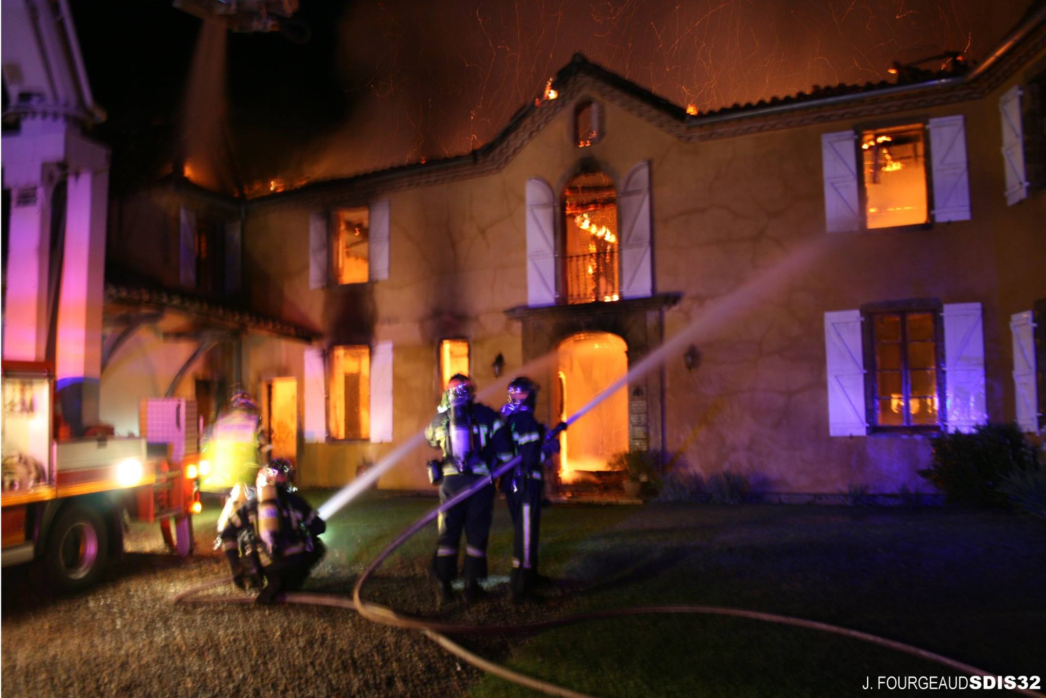 maumusson feu maison.jpg