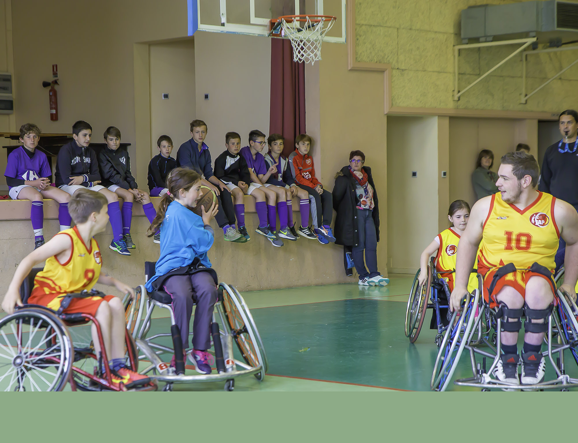 0 Basket fauteuil handicapés et valides 1bis 150417.jpg