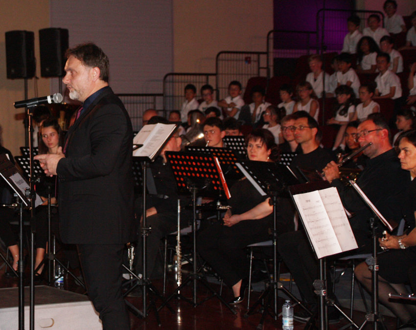 max fouga concert120517_31.JPG