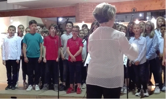 lycee isle jourdain chant.jpg