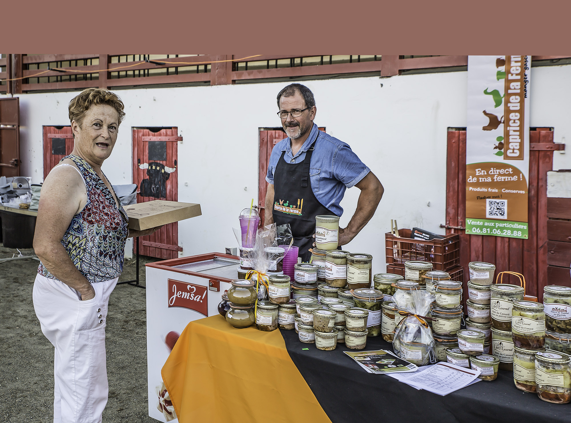 00 Stand de Jean-Philippe Gasparottoavec Chantal Ducournau 1bis 160617.jpg