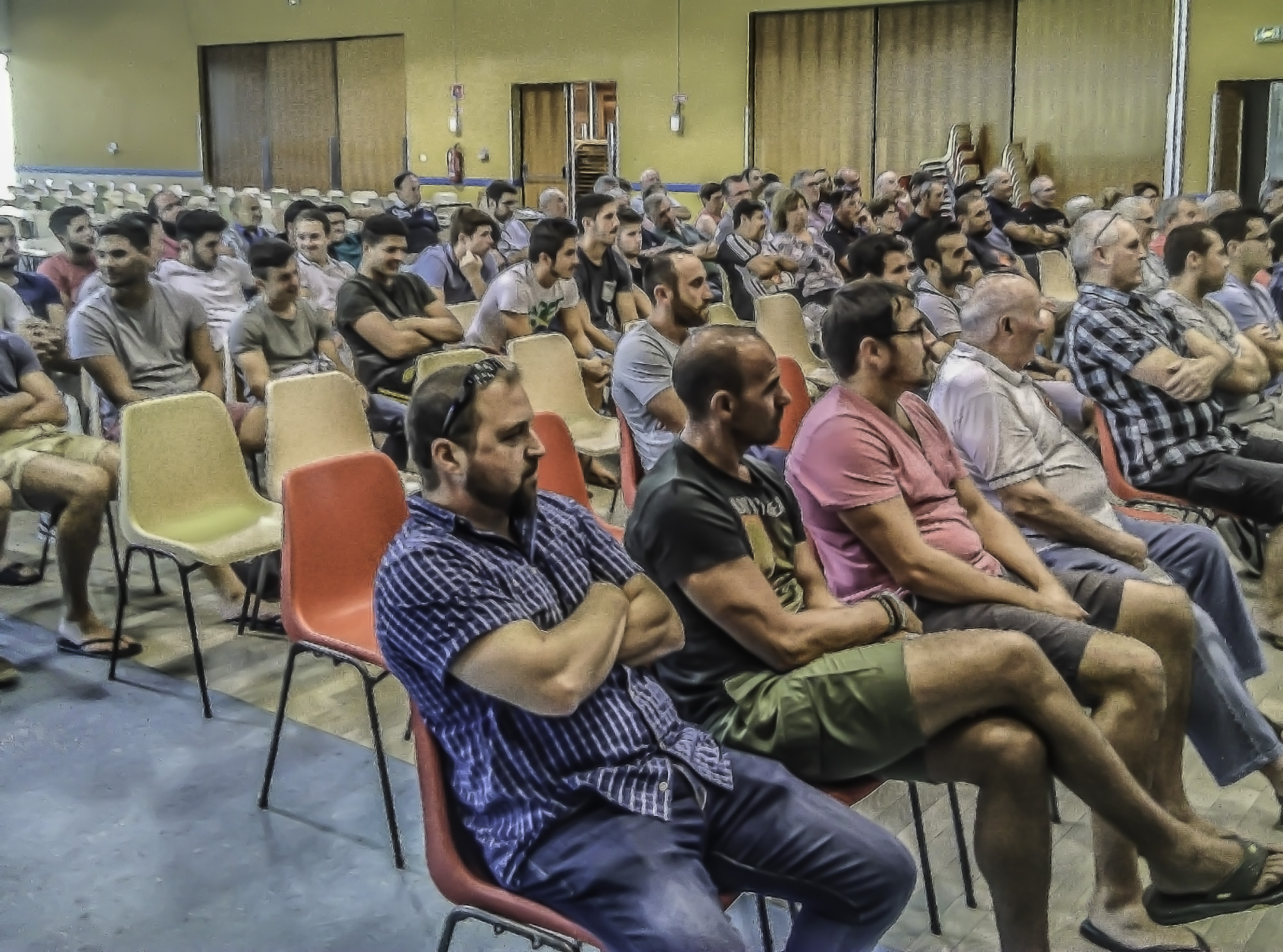 DR Georges Stachewsky  la salle AG RUGBY bis.jpg
