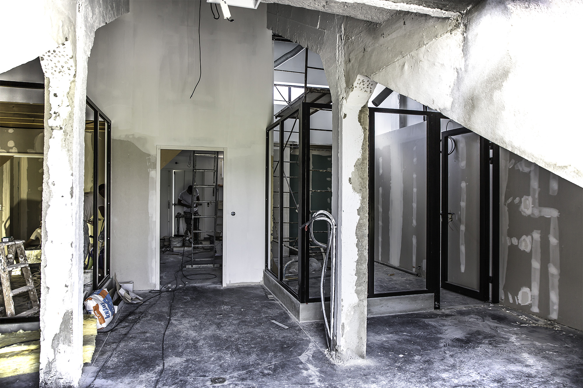 1 Entrée des vestiaires sous les tribunes 1bis 270717.jpg