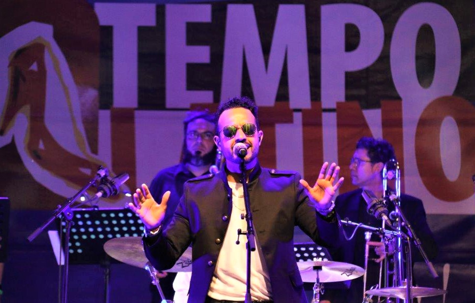 tonychanteur.jpg