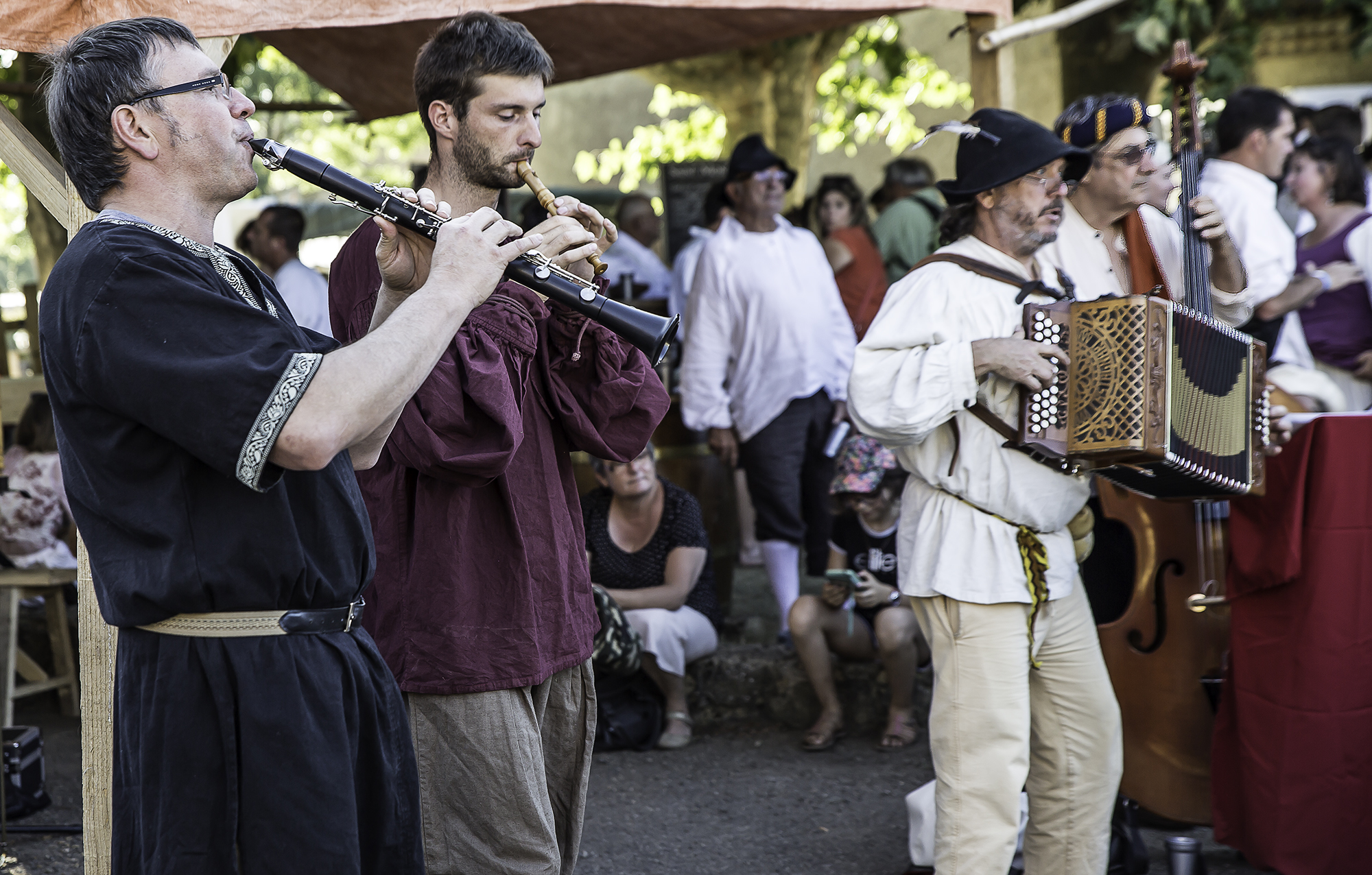 42 Les musiciens font danser 1bis 140816.jpg