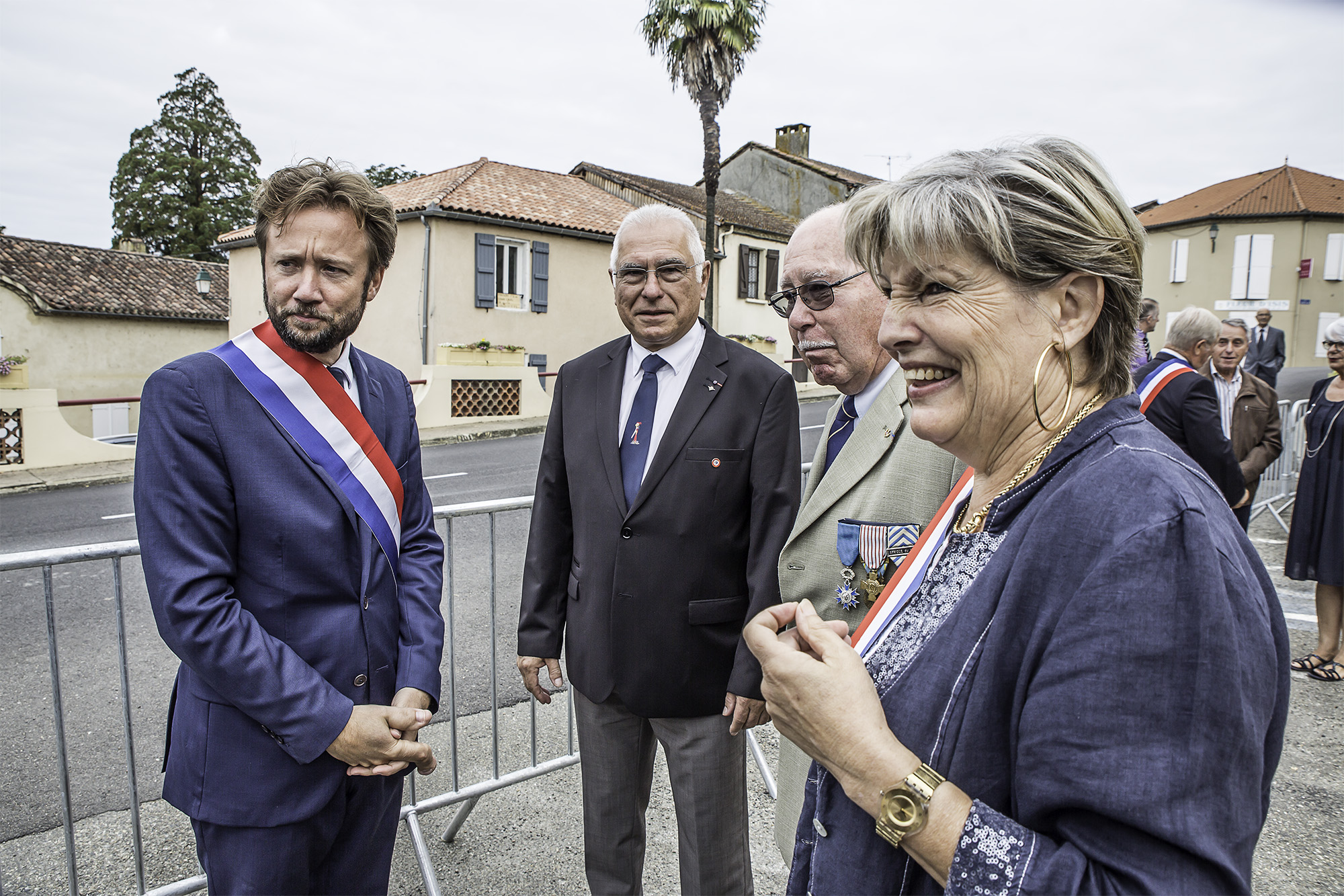 1 Boris Vallaud Jean-Pierre Ducasse, le président des AC et Patricia Galabert 1bis 060817.jpg
