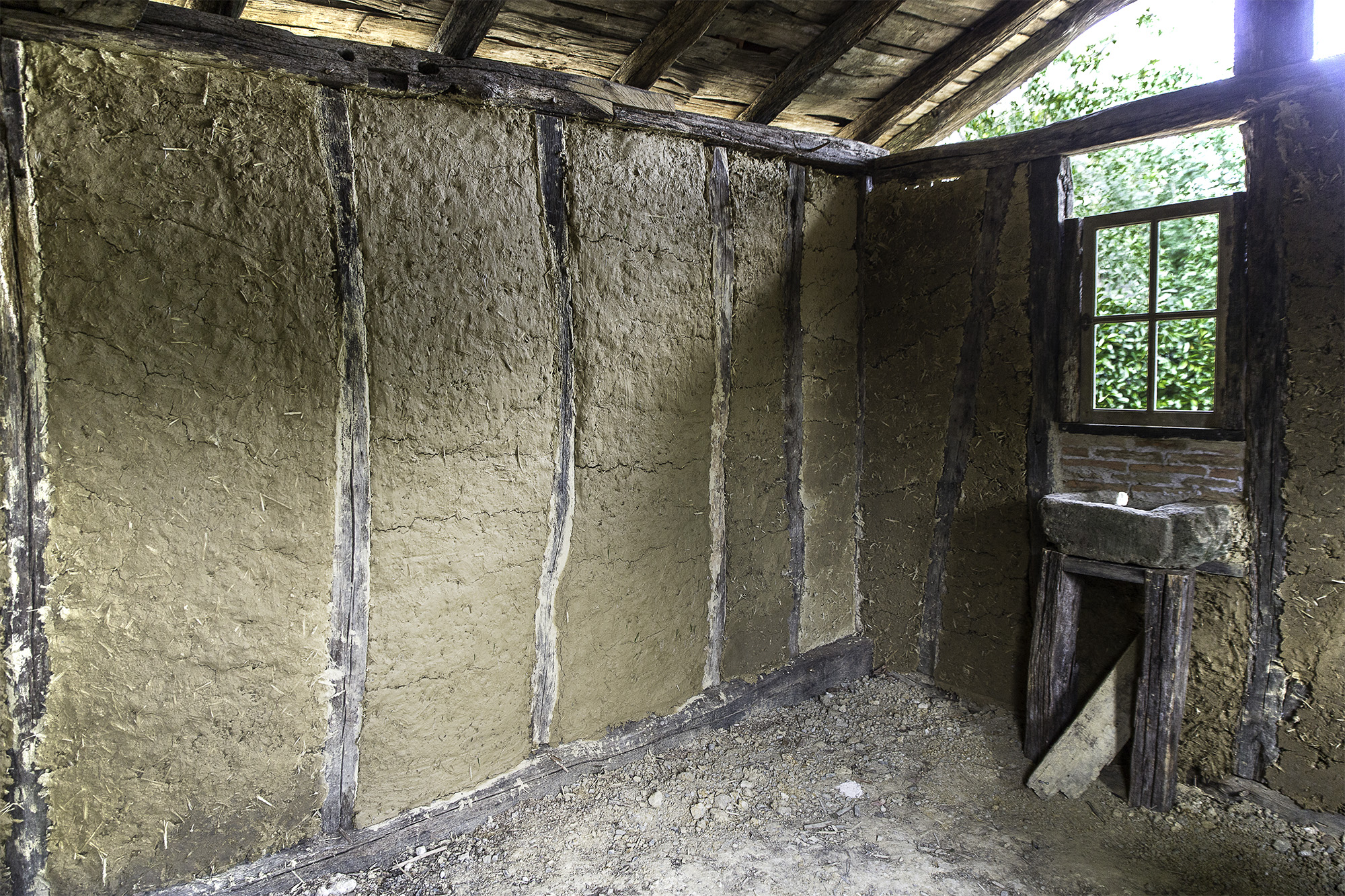 3 Intérieur de la maison du four 1bis 070817.jpg