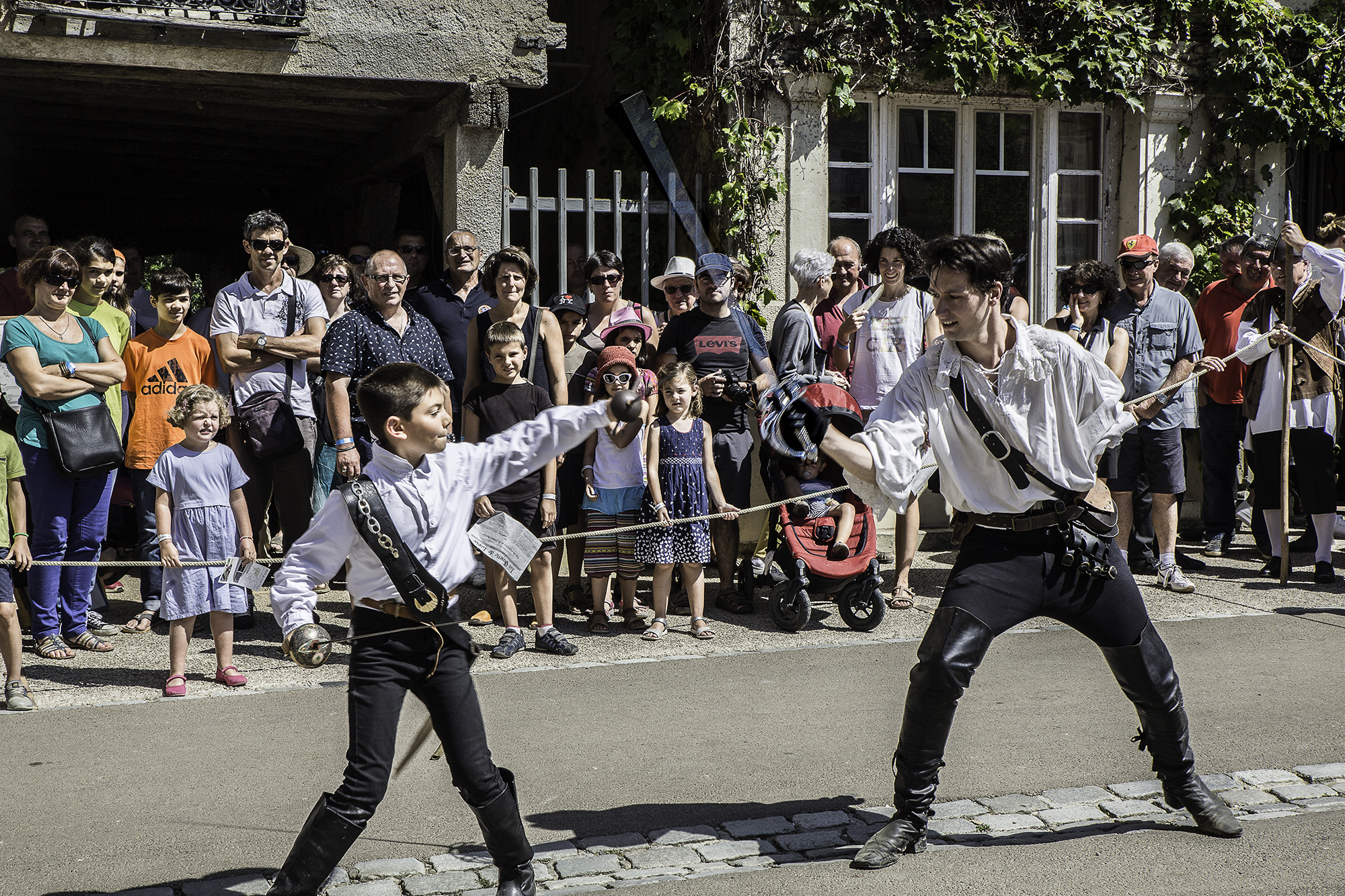 4 Duel entre le jeune Enzo et Damienresponsable des Lames lupiacoses 1bis 130817.jpg