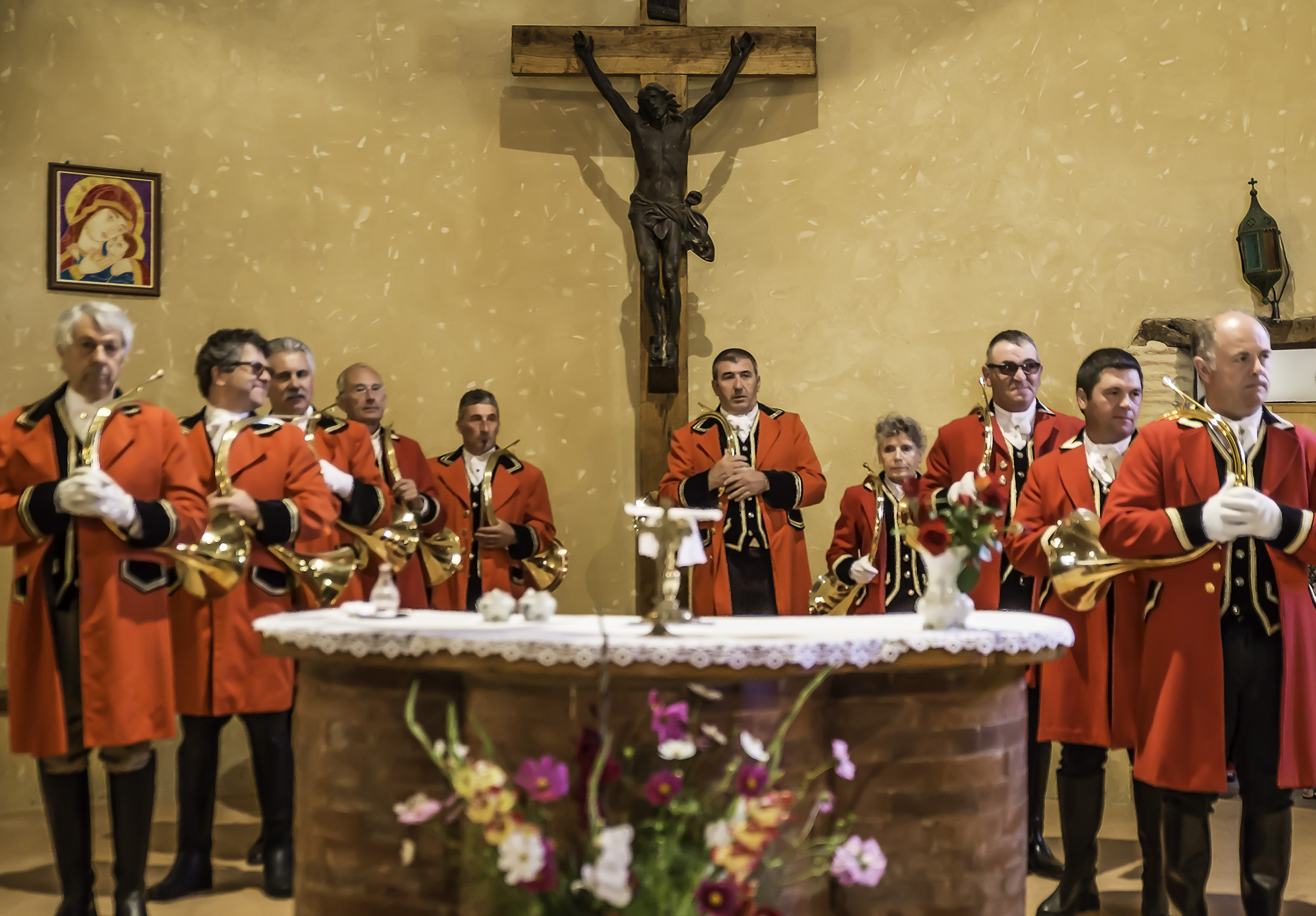 2 Dans l'église 1bis 200817.jpg