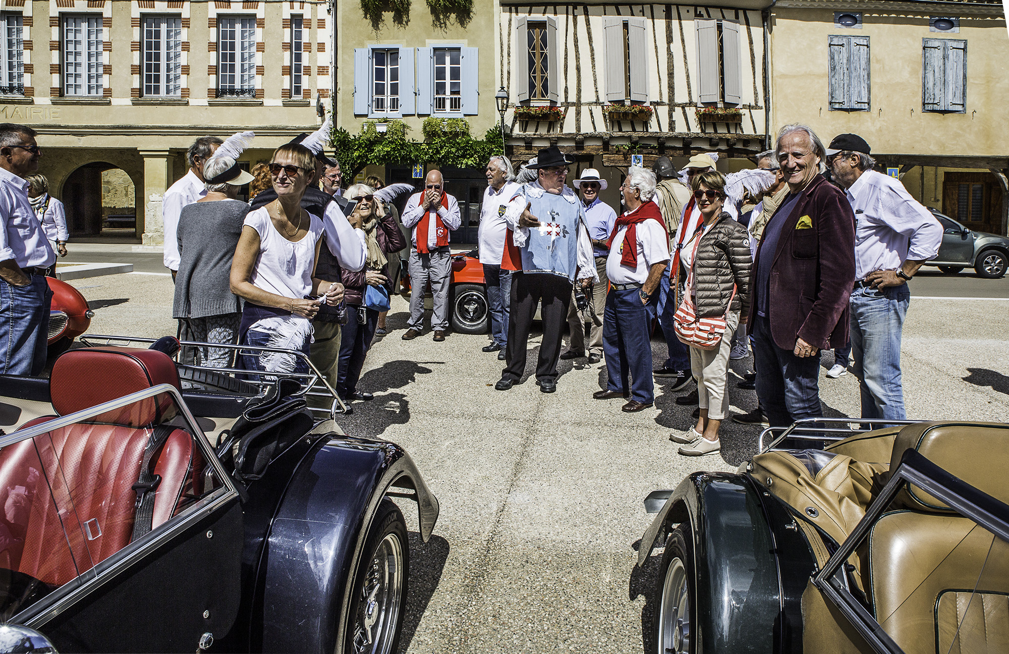 10 Sur la place de Lupiac 1bis 100917.jpg