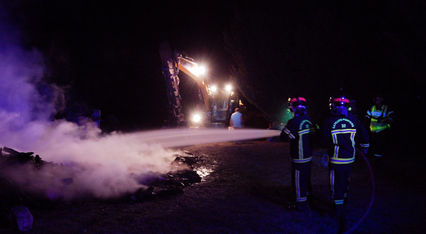pompiers  mouchan feu hanga 2r.jpg