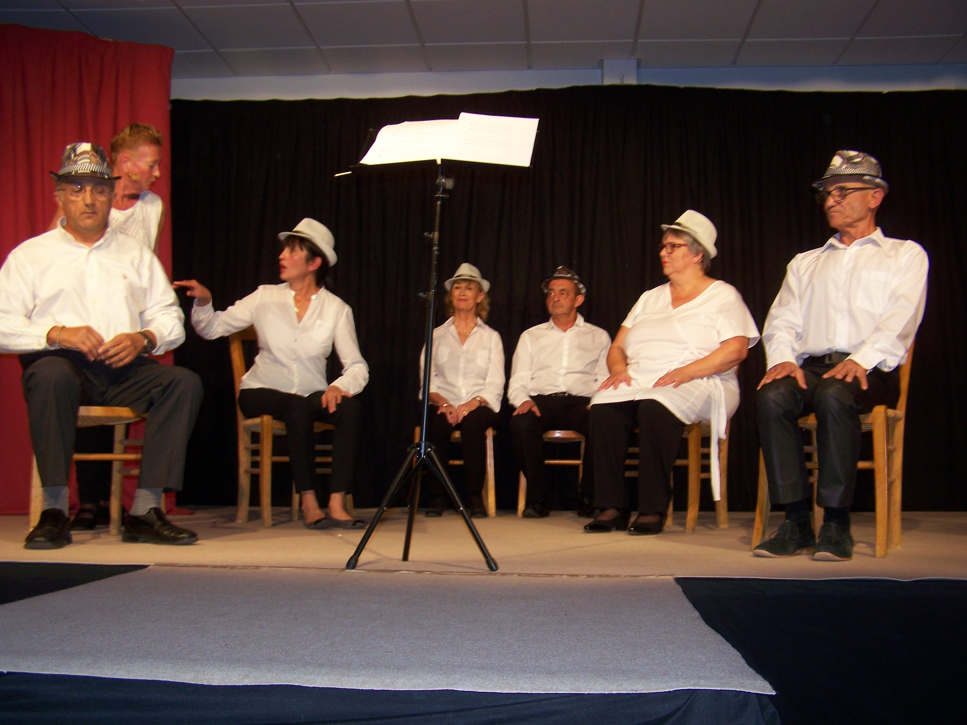 rondes foies gras mauvezin et théâtre à montaut les créneaux 055.JPG