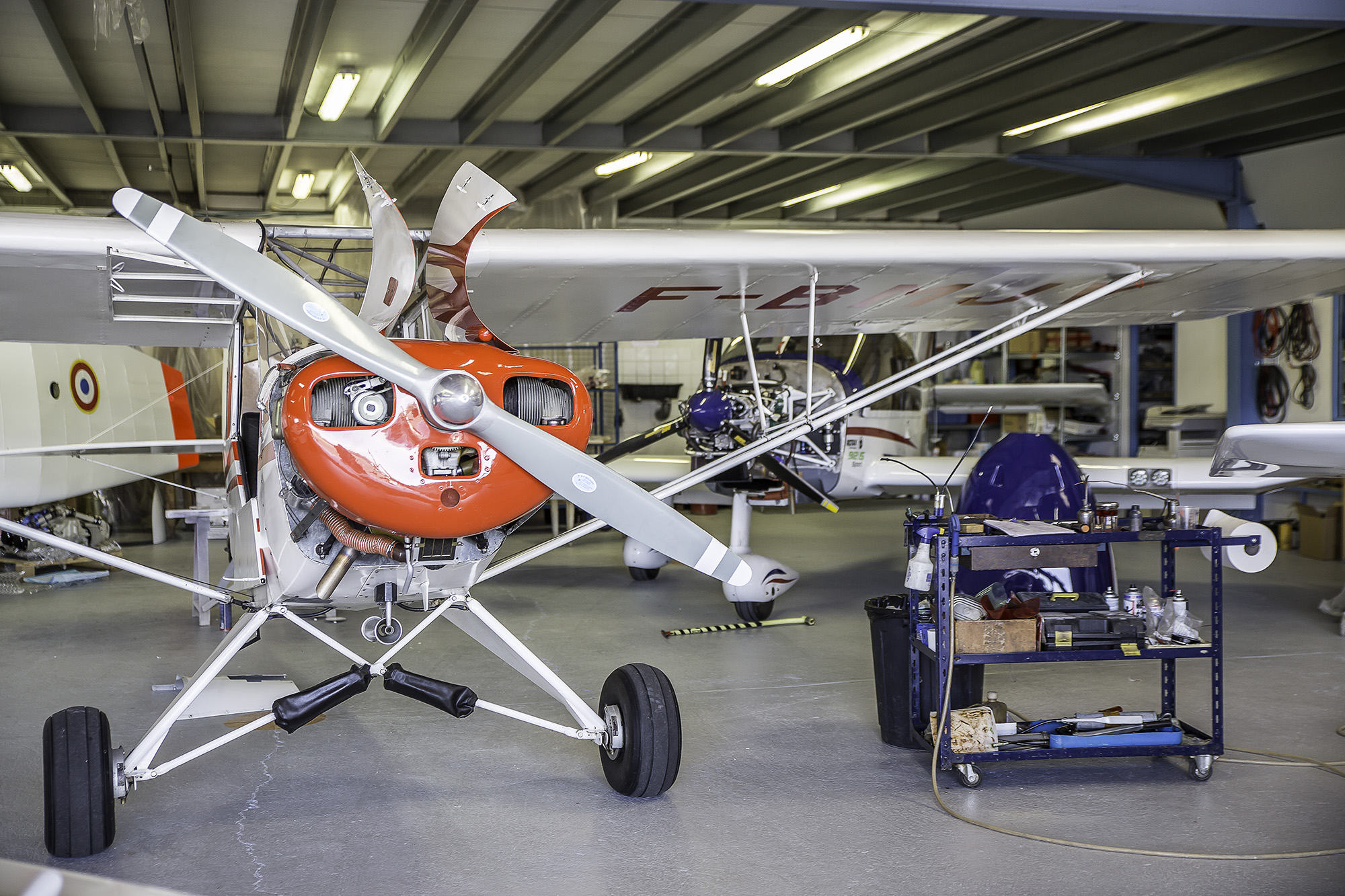 3 Vu dans le hangar de Nogaro Aviation 1bis 181017.jpg