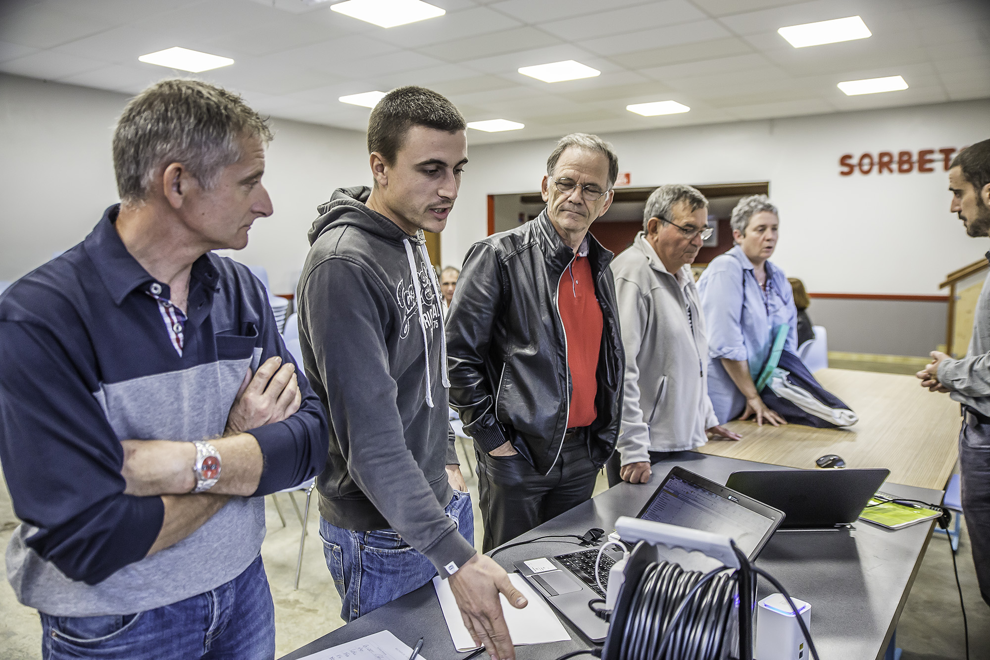 3 Les Sorbetziens posent des questions au technicien 1bis 181017.jpg
