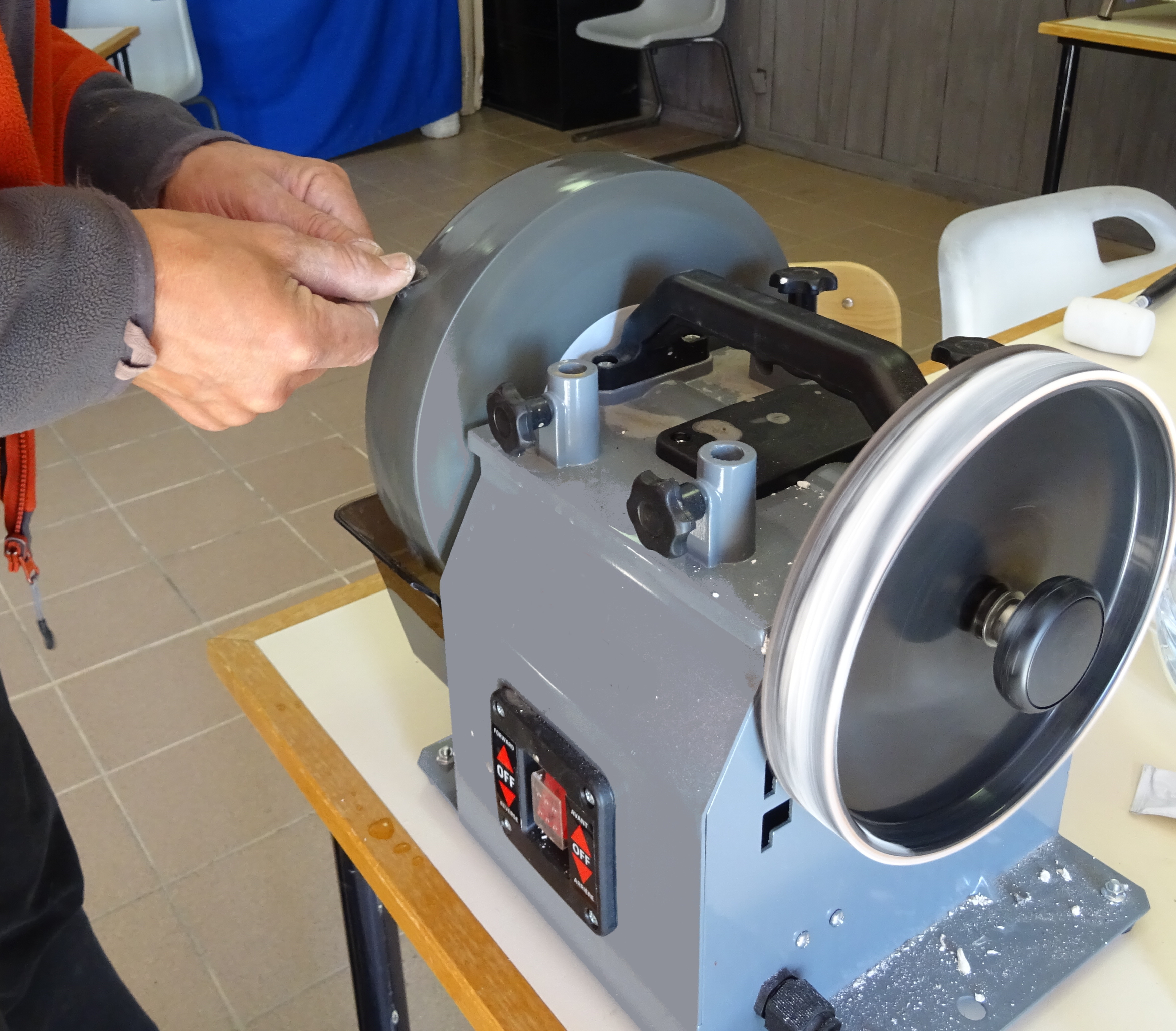 RISCLE ECOCENTRE PIERRE ET TERRE  Affutage.JPG