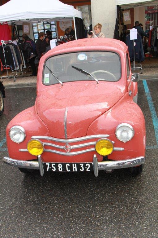 4 CV RENAULT.jpg