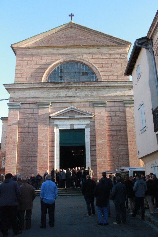 DURANT LA CEREMONIE RELIGIEUSE .jpg