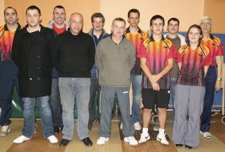tennis table isle jourdain.jpg