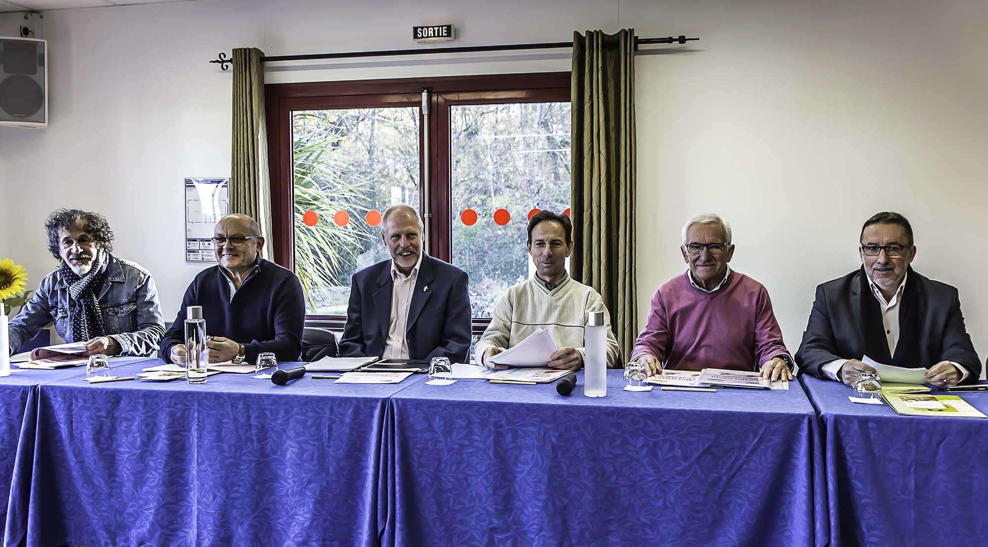 1 Bruno Dufour Jean-Claude Drouard Nick Cawthray Gilles BusipelliJacques Barthes Christian Peyret 1bis 261117.jpg