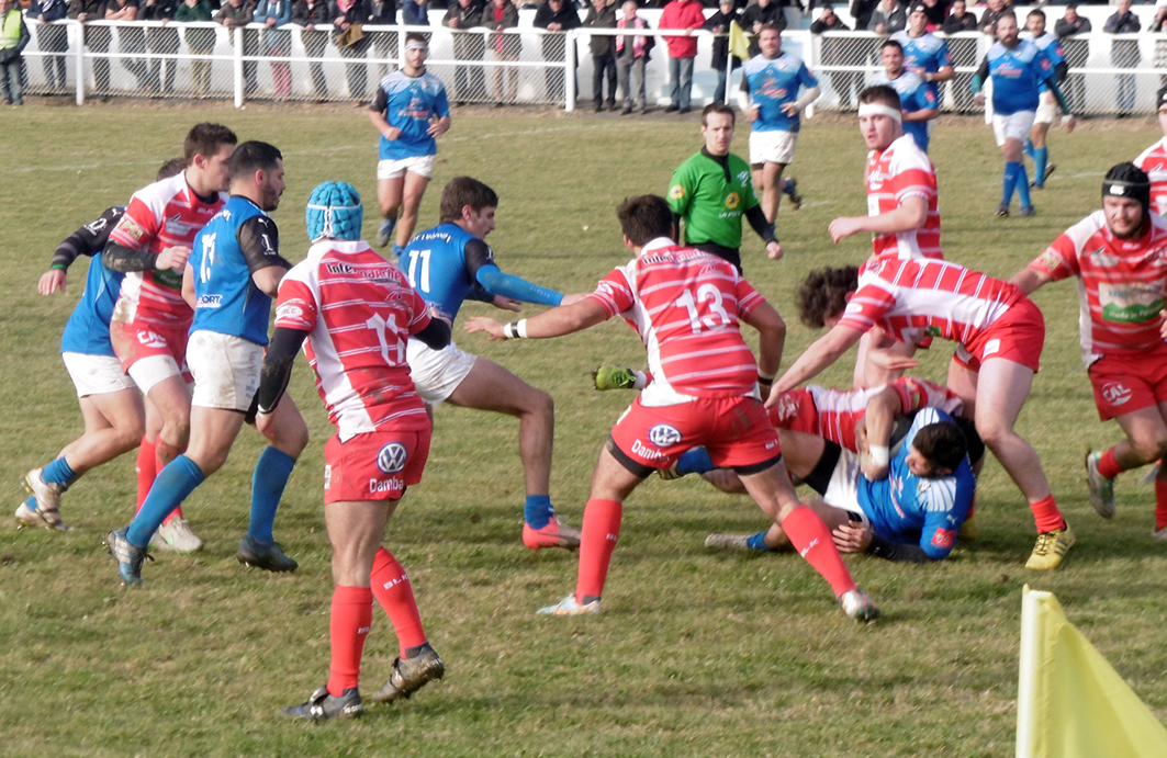 rugby tue cochon match 4.JPG