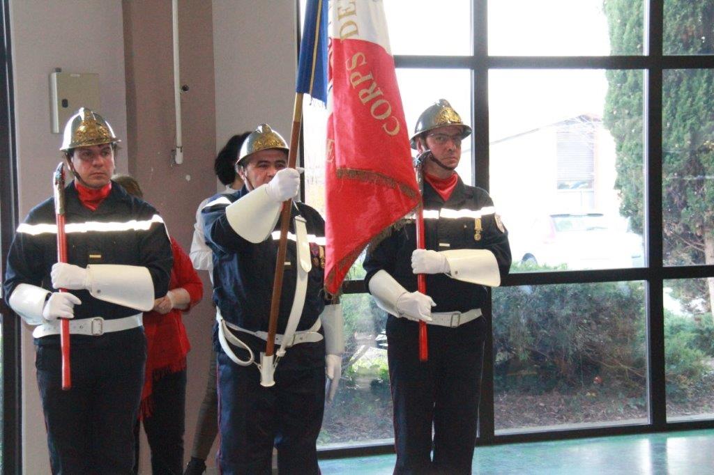 PASSATION DE COMMANDEMENT la Garde d'Honneur lisloise et son porte drapeau Didier Laybats.jpg