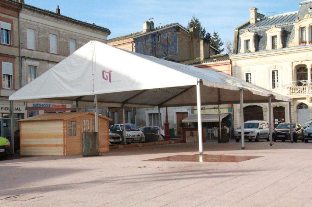 CHAPITEAU DES ACTIVITES.JPG