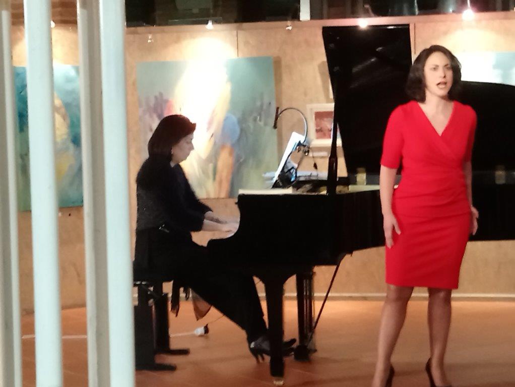 piano et soprano (3).JPG